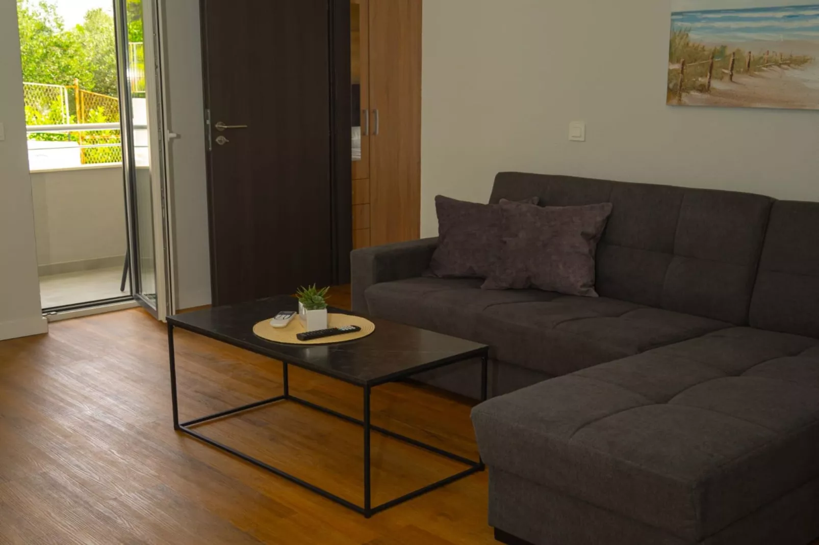 One-Bedroom Apartment (A4)