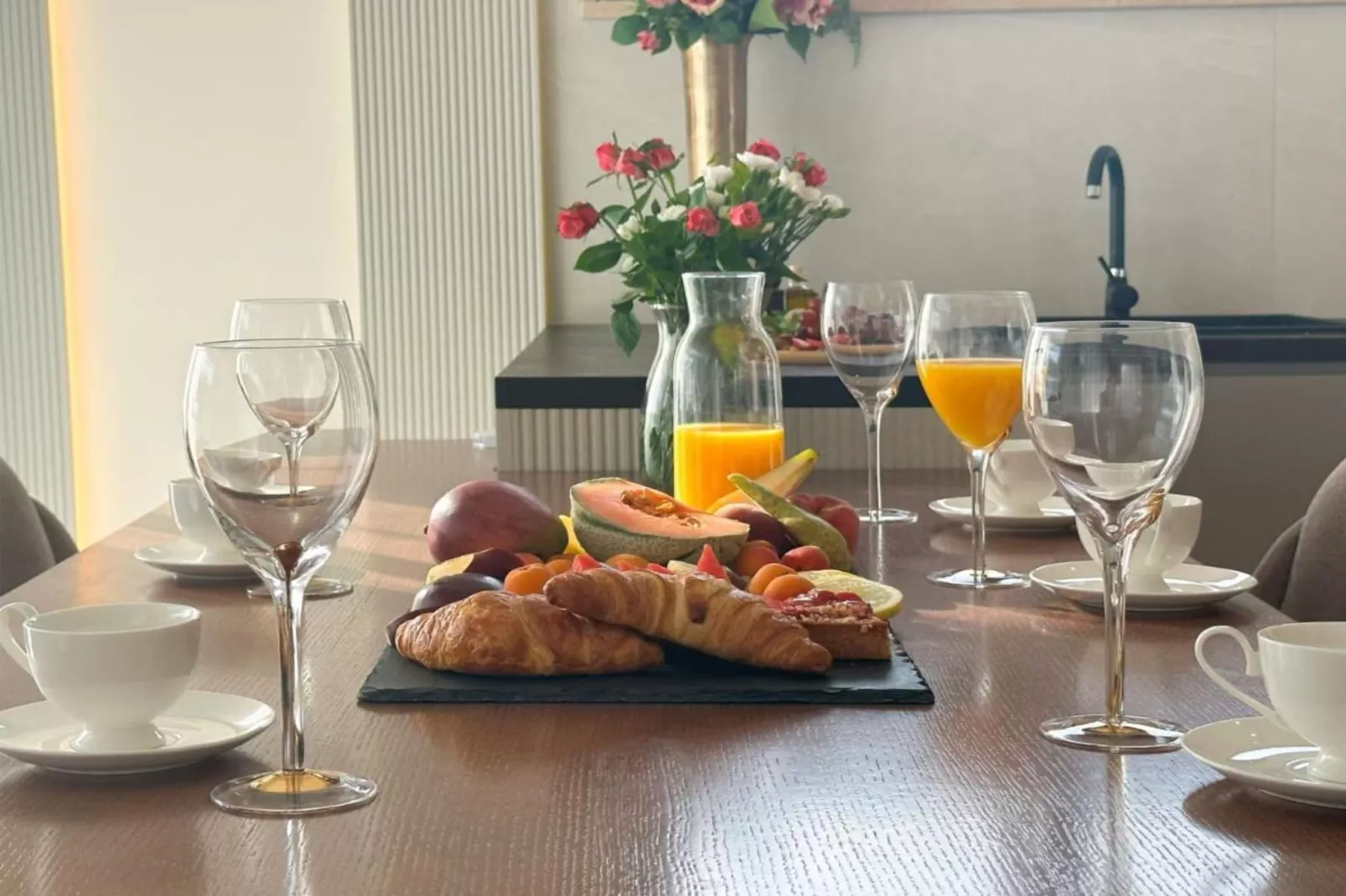 Leonarda Waterfront Residences- Three-Bedroom Penthouse with Infinity Pool (The Skyview Penthouse) - S4