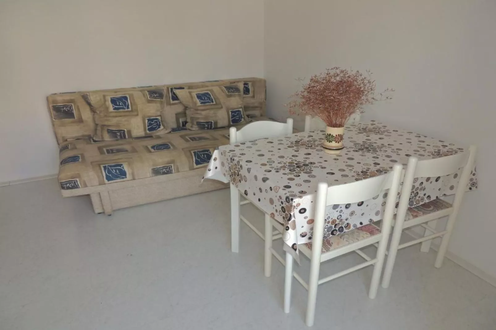 One Bedroom Apartment (A2)