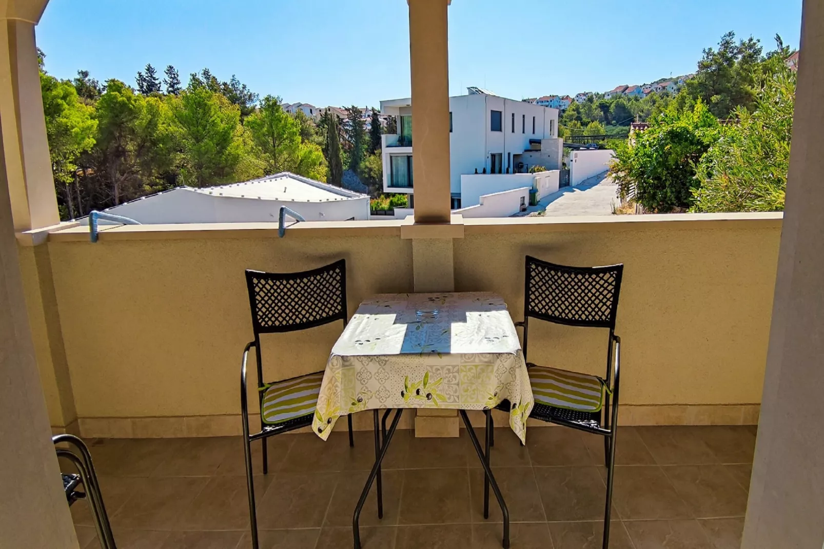 One-Bedroom Apartment With Terrace (A1)