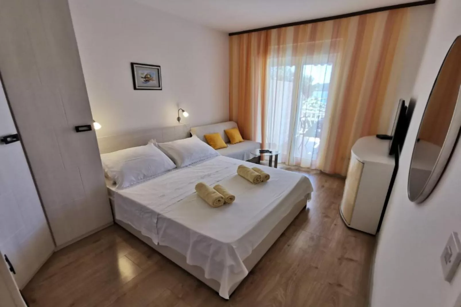 Apartments Jaman Dalmatica Čiovo - One Bedroom Apartment with Sea View and Terrace