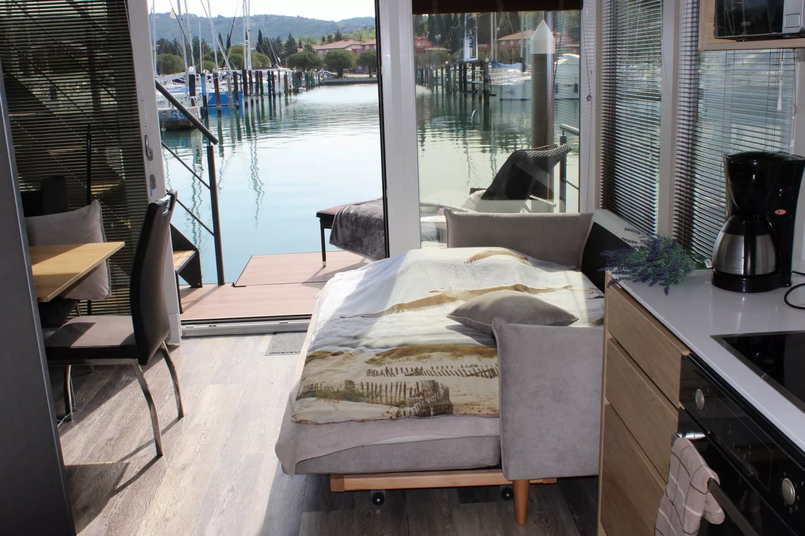 The Seaborn Residence - Two Bedroom Floating House