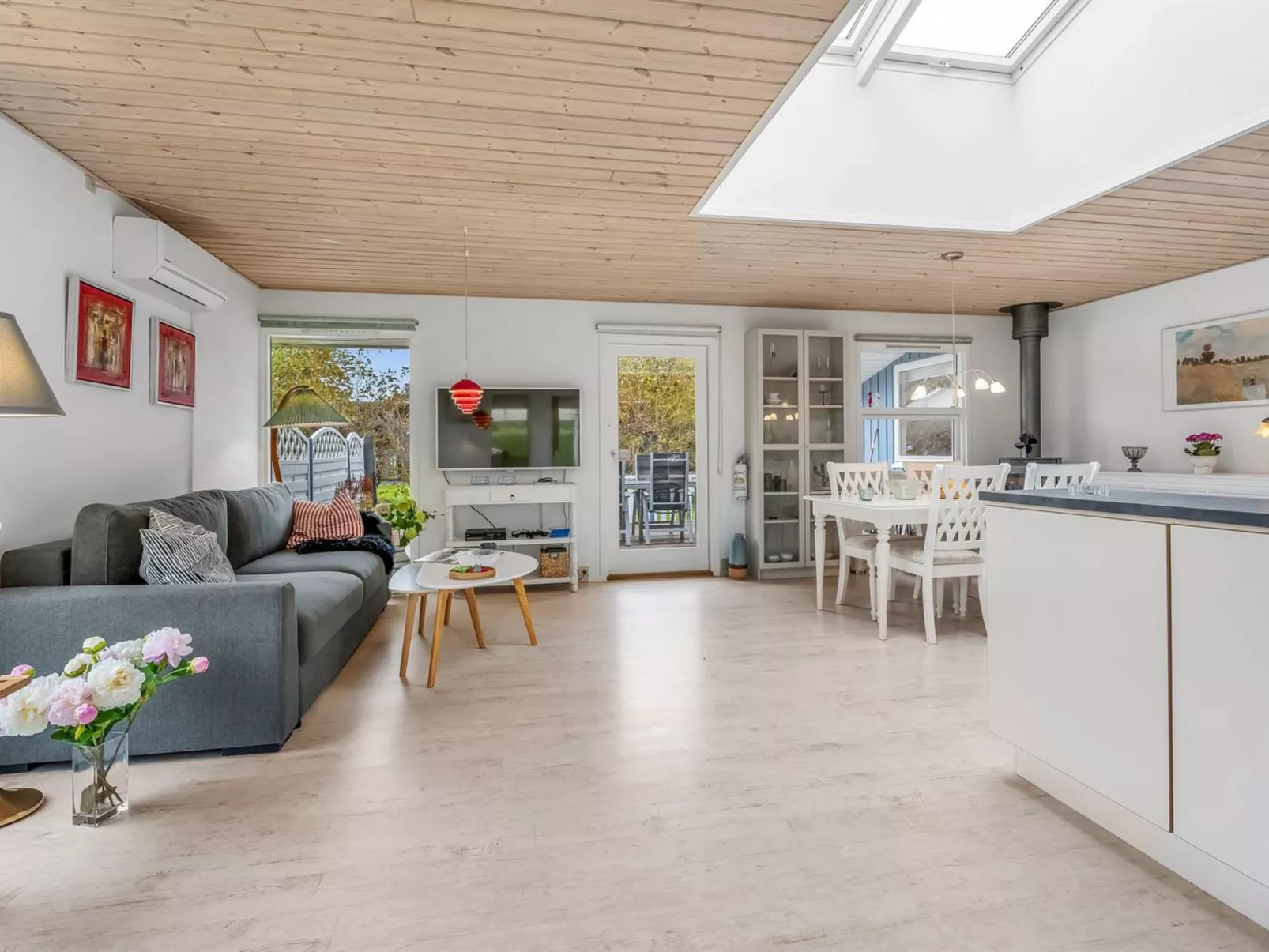 "Einari" - 500m from the sea