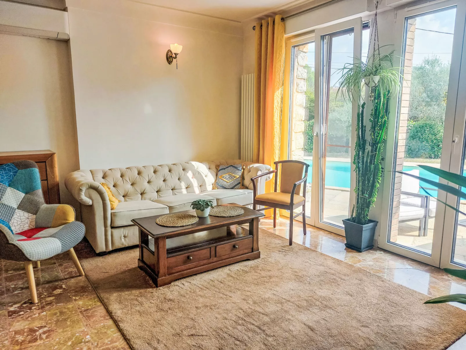 Les Pierres Fleuries