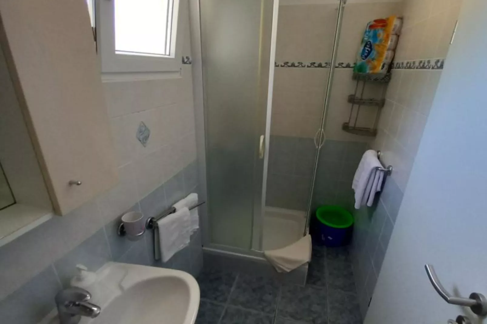 Classic One Bedroom Apartment with Terrace and Sea view