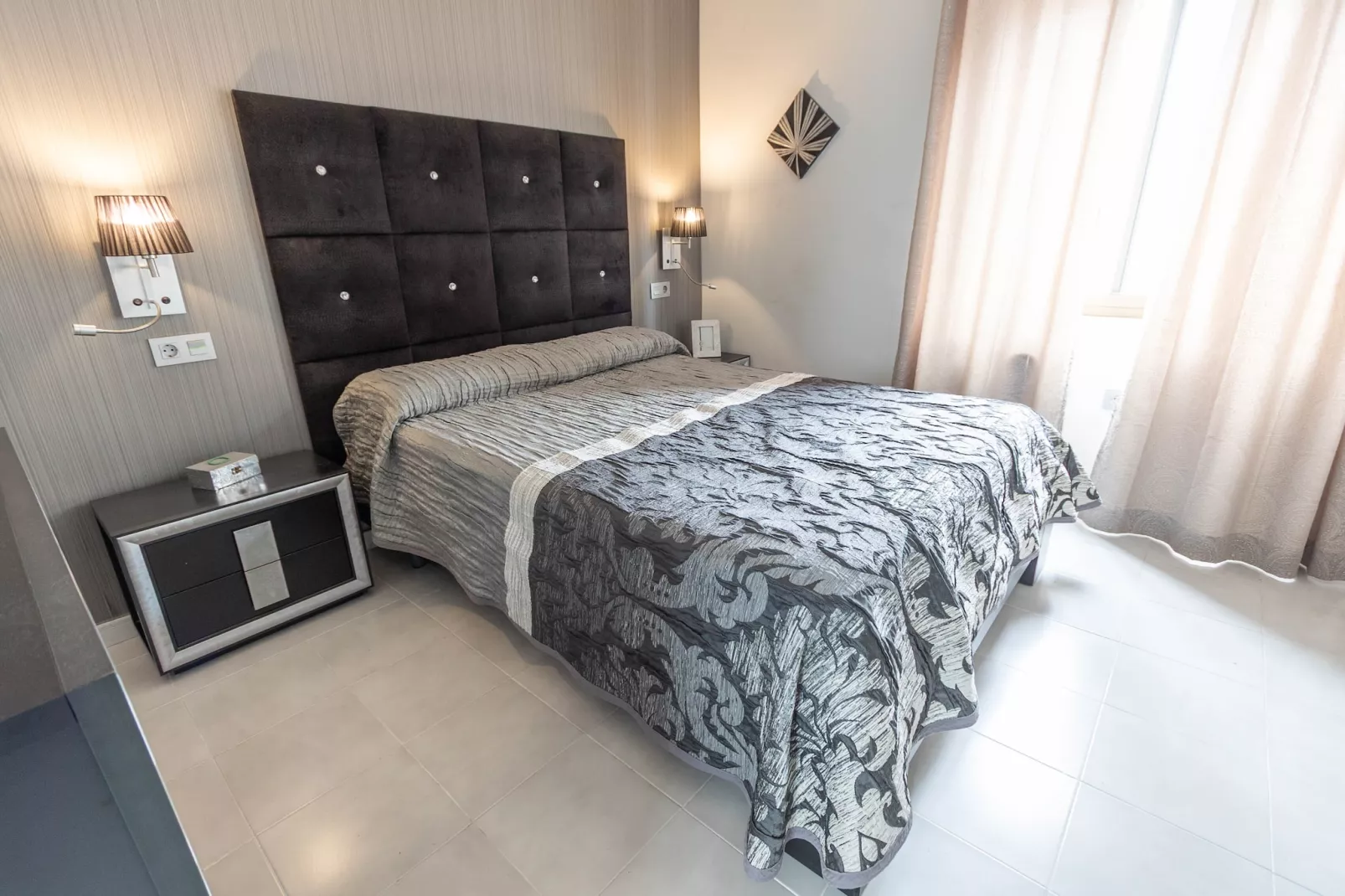 CT 383 GR - Faro's Almuñecar Beachfront for 4