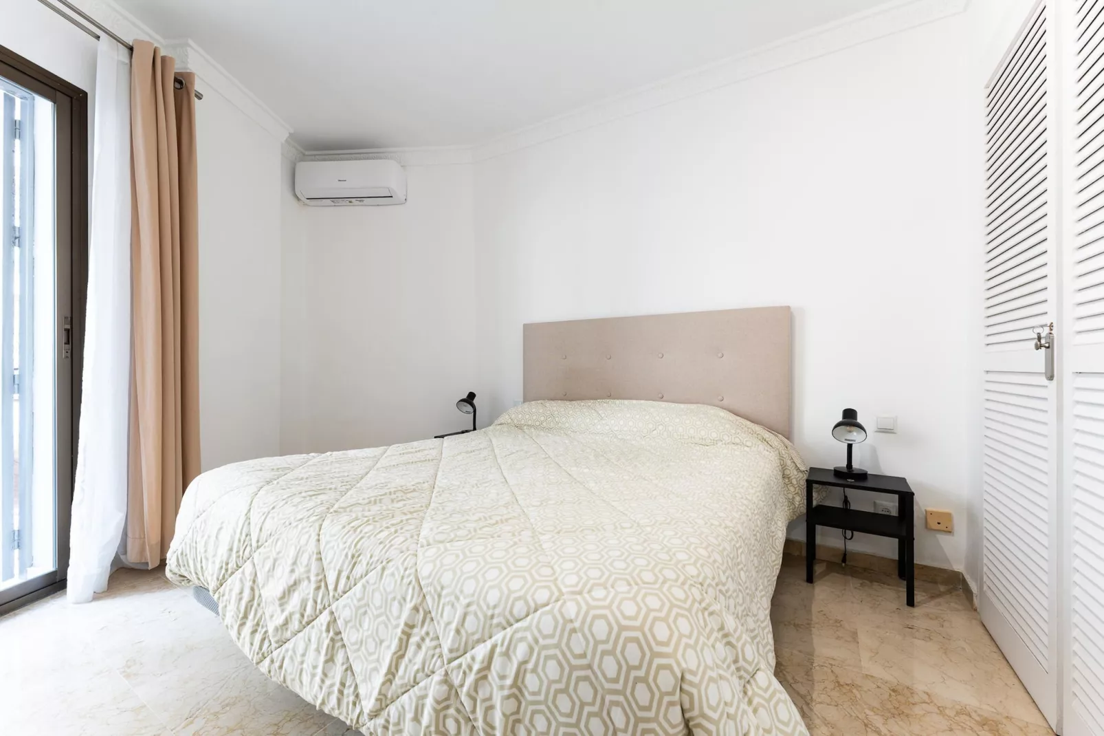 CT 350 - Faro's Marbella Beachapartment for 2 - perfect beachconection