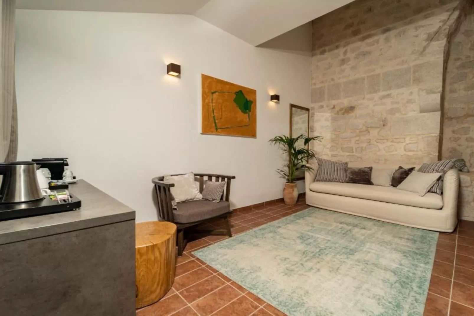 Double Room 10