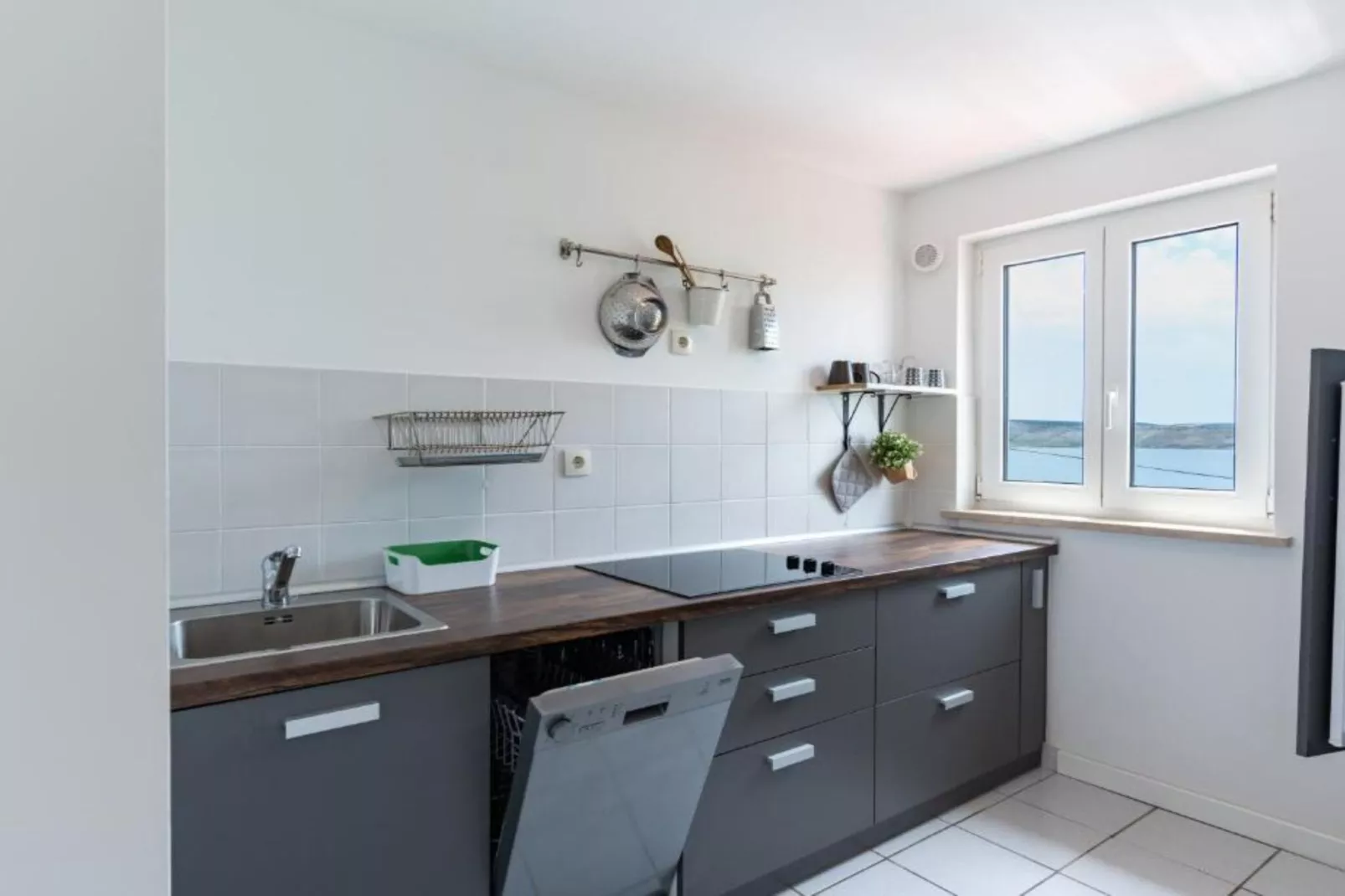 Apartment Green Garden View - One Bedroom Apartment With Terrace