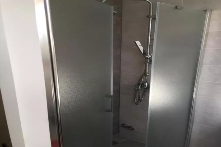 Guesthouse Family Bosnic - Double Room with Balcony - 3