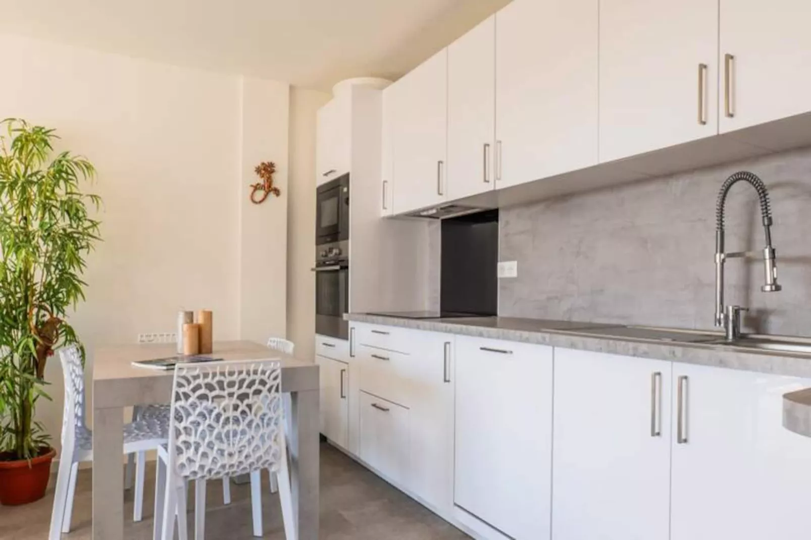 Résidence 4p Avec Terrasse Vue Mer &agrave; Deux Pas Des Plages