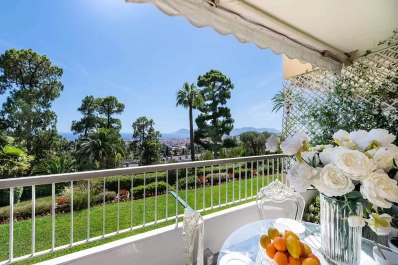 Résidence Spacieux 2p Vue Mer – Résidence Avec Piscine, Cannes