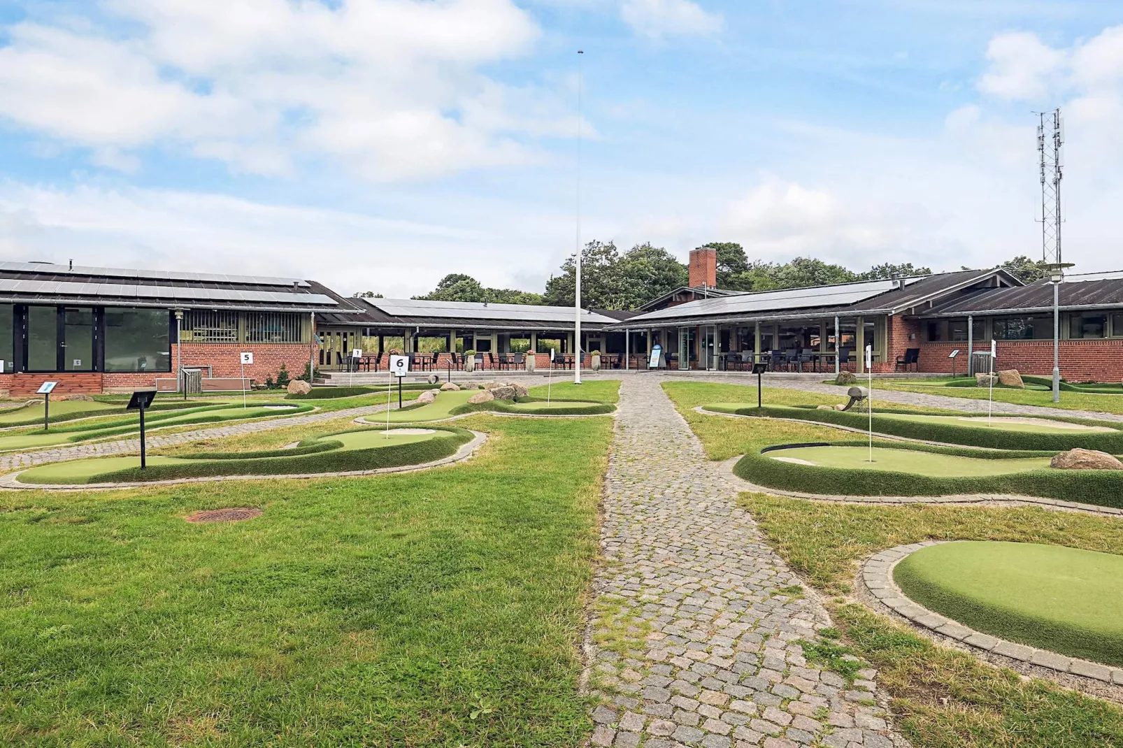 3 room,2Bad,w/partially seav.Standard-Niet-getagd