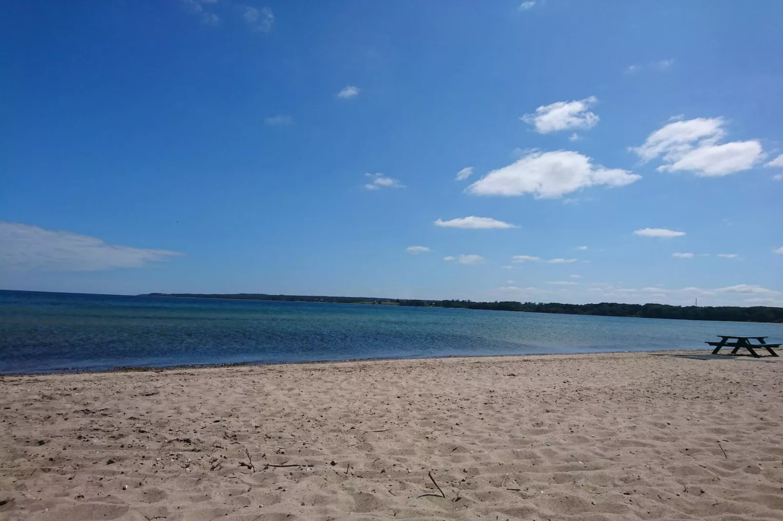 Modern toevluchtsoord aan water -- By Traum Ferienwohnungen-Waterzicht