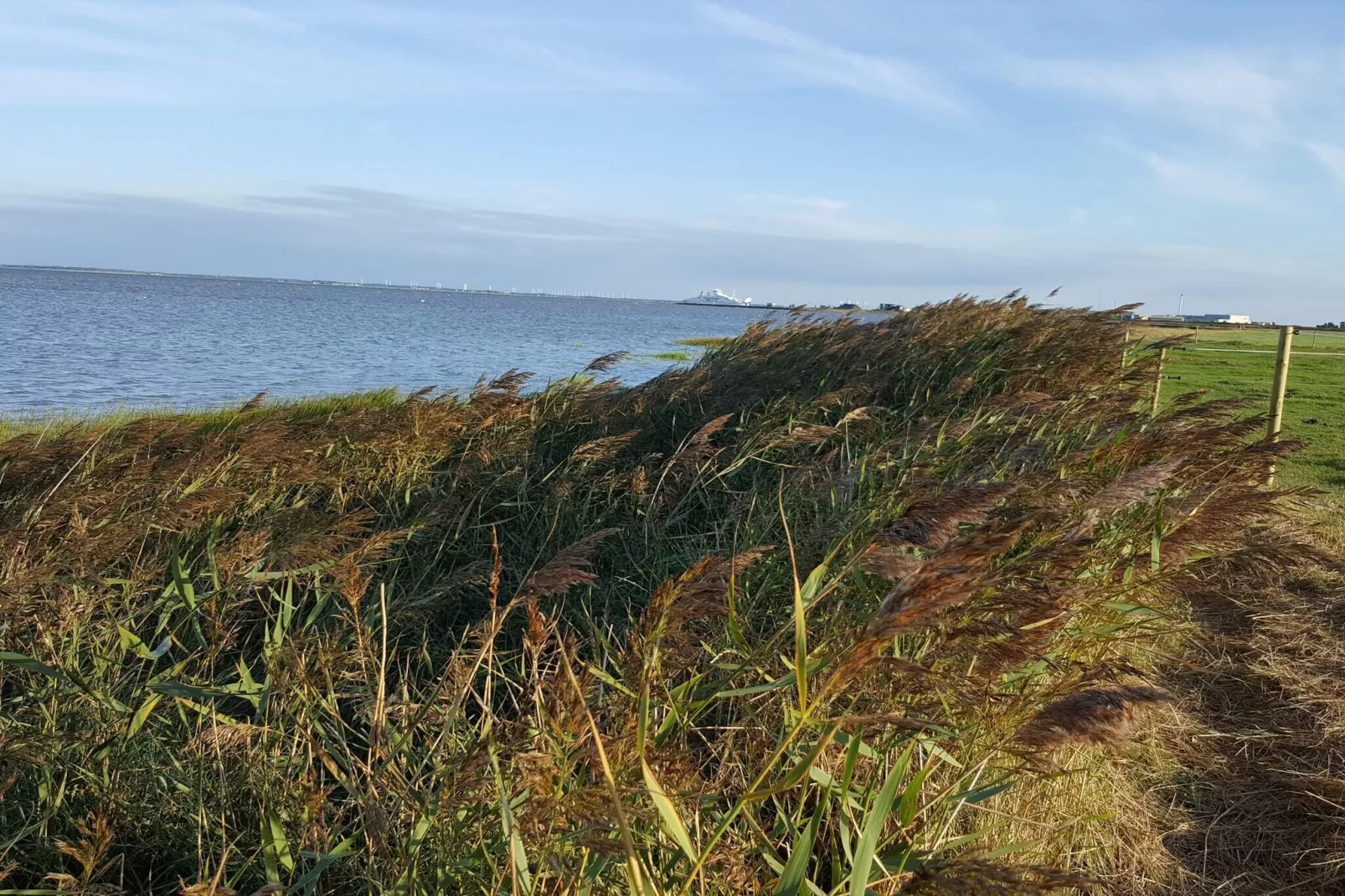 Zeezicht bij Rim -- By Traum Ferienwohnungen-Waterzicht