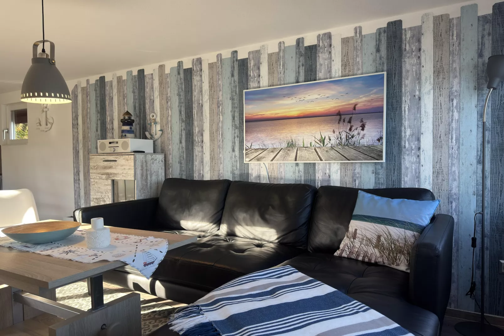 Bootshaus direkt am See mit eigenem Steg-Woonkamer