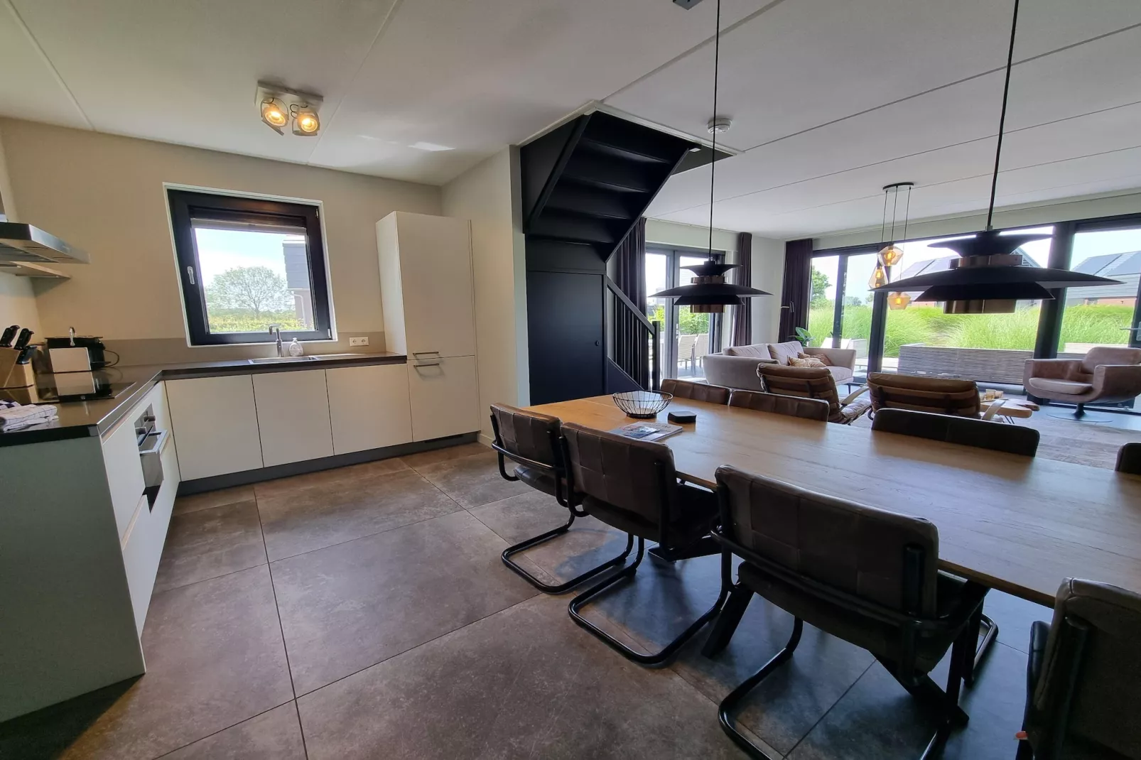 Watervilla San-Woonkamer