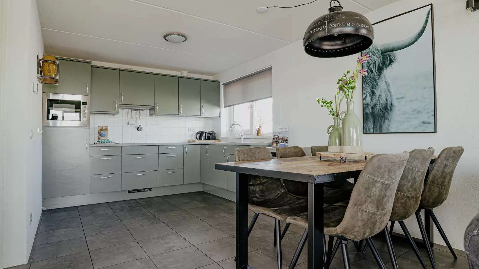 Het Kraaijennest Miva-Eetkamer