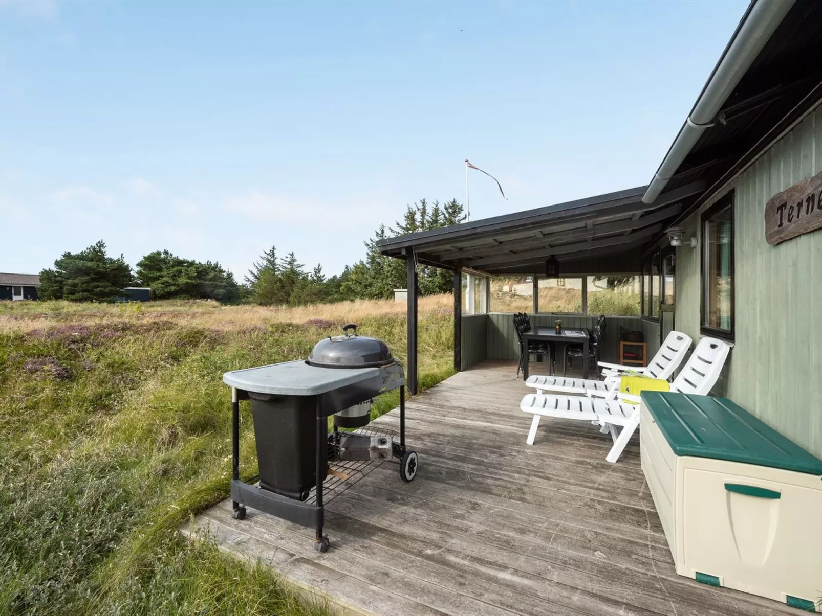 "Vamika" - 400m to the fjord-Buiten