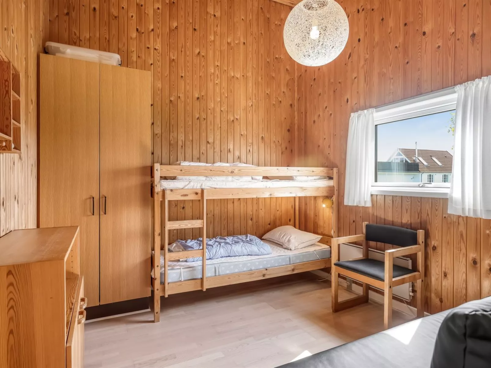 "Thrineke" - 200m from the sea-Binnen