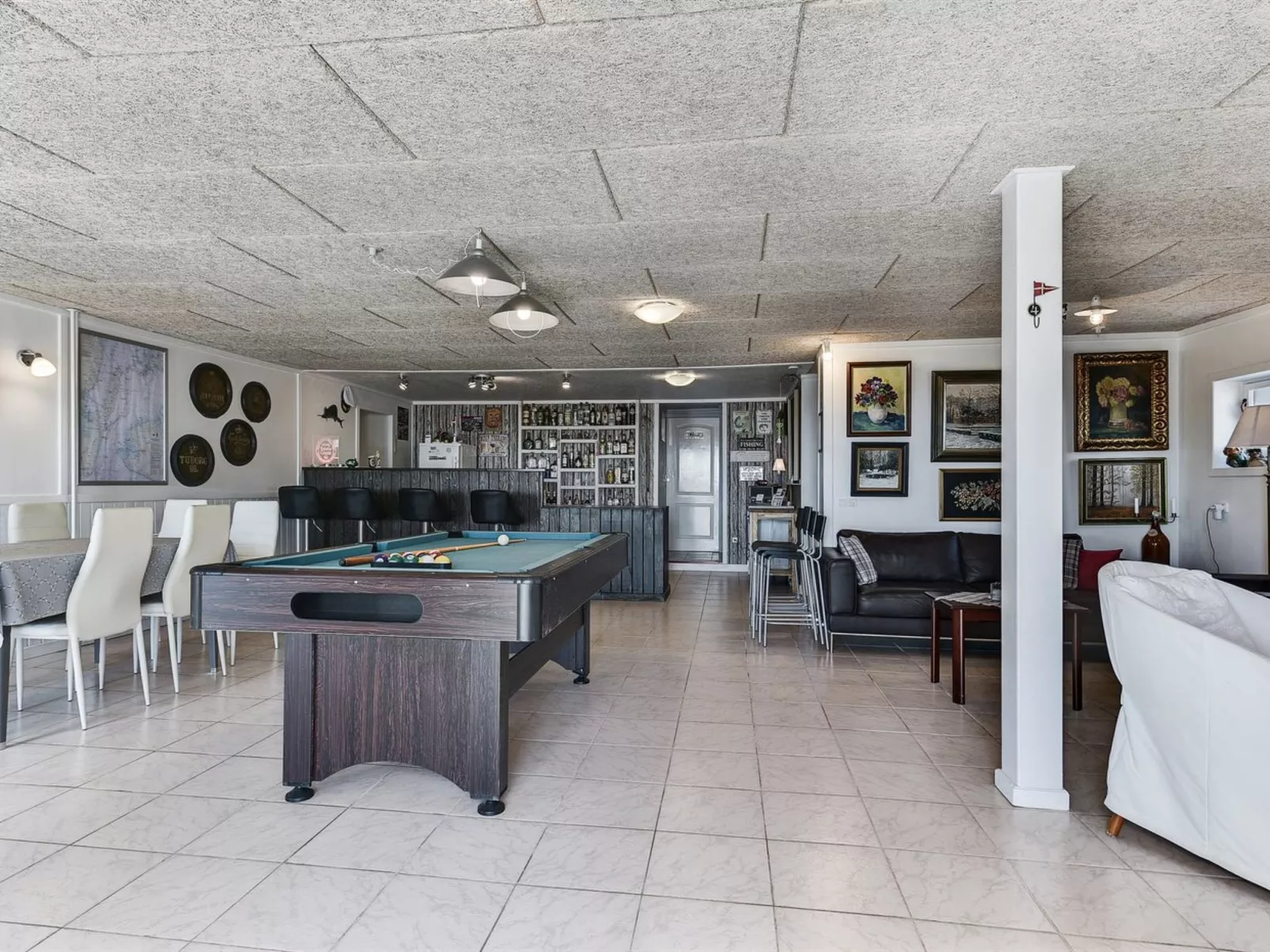 "Haralde" - 2.5km from the sea-Binnen