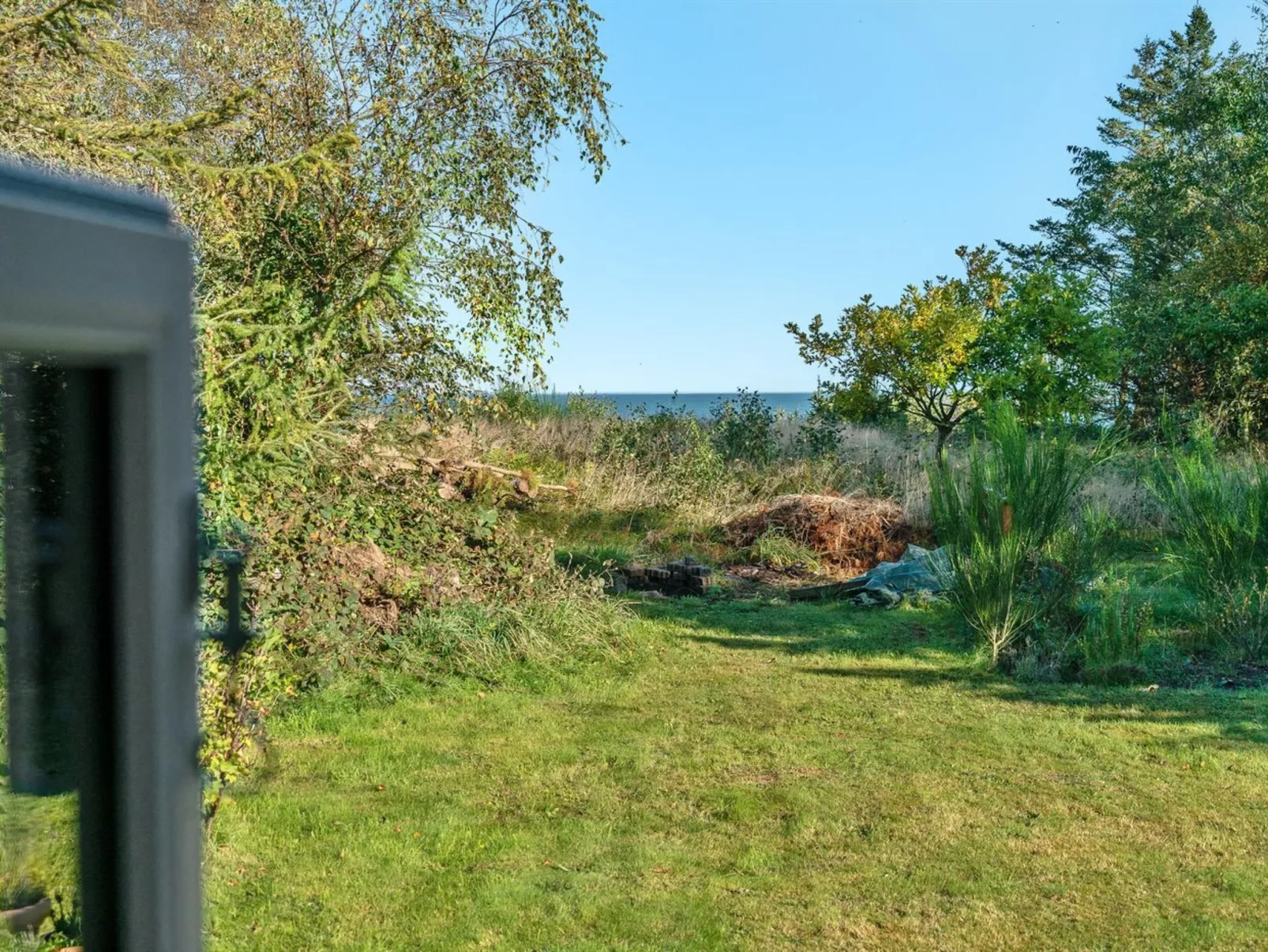 "Thrine" - 100m to the fjord-Buiten