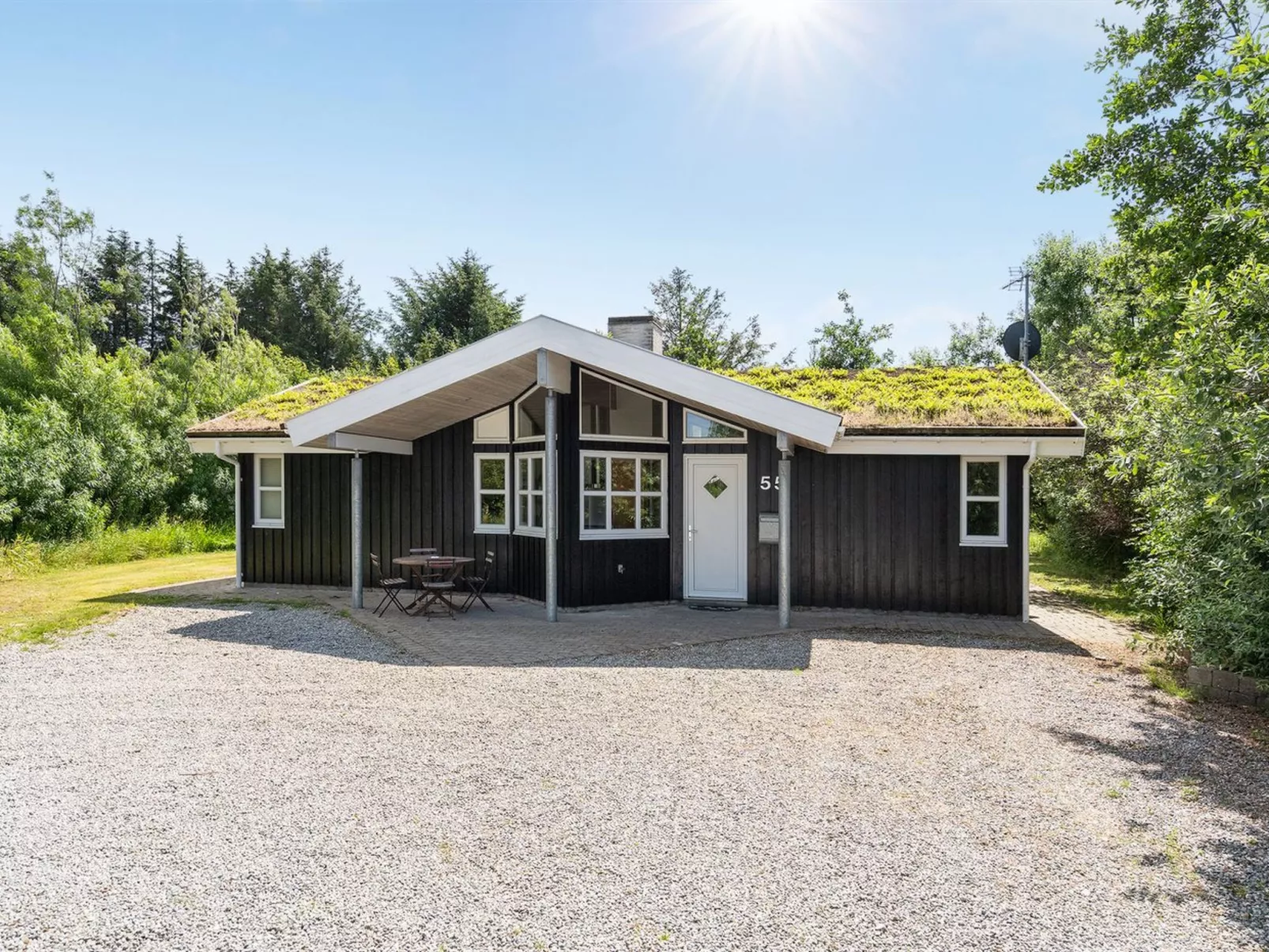 "Bina" - 1.9km from the sea-Buiten