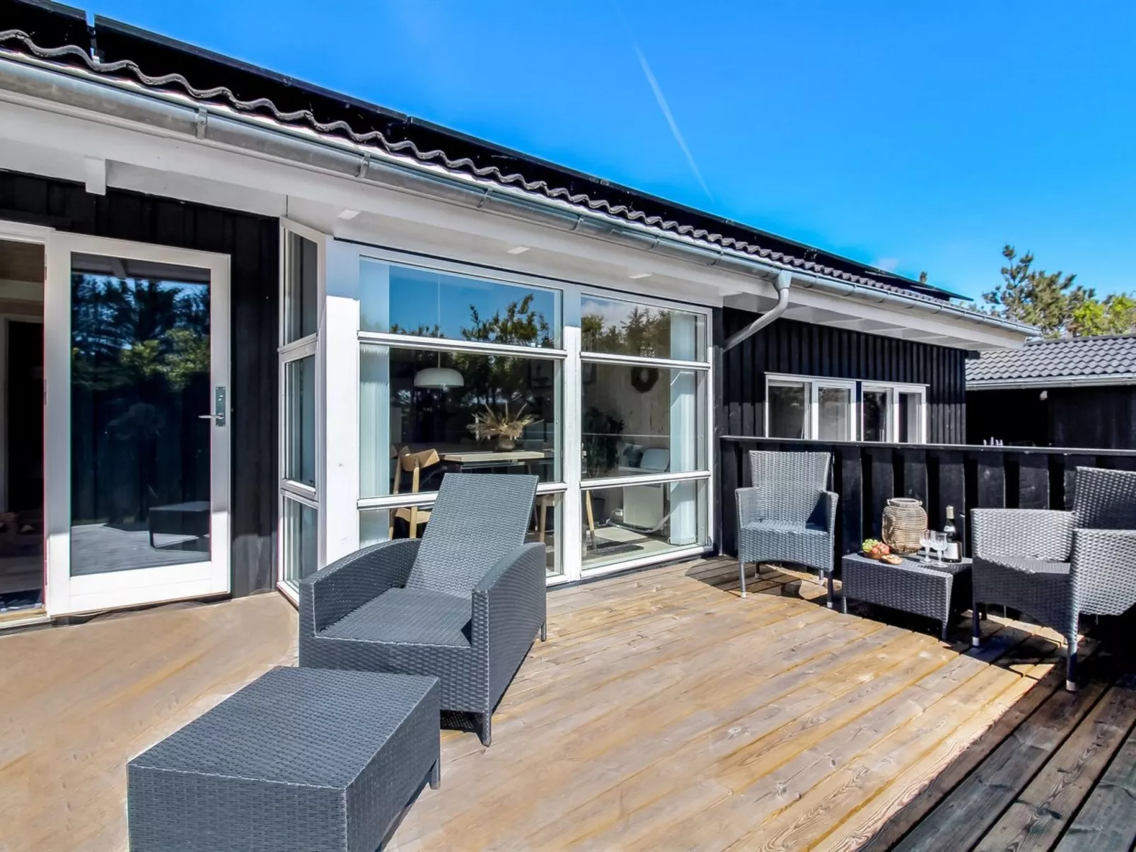 "Elvan" - 450m from the sea-Buiten