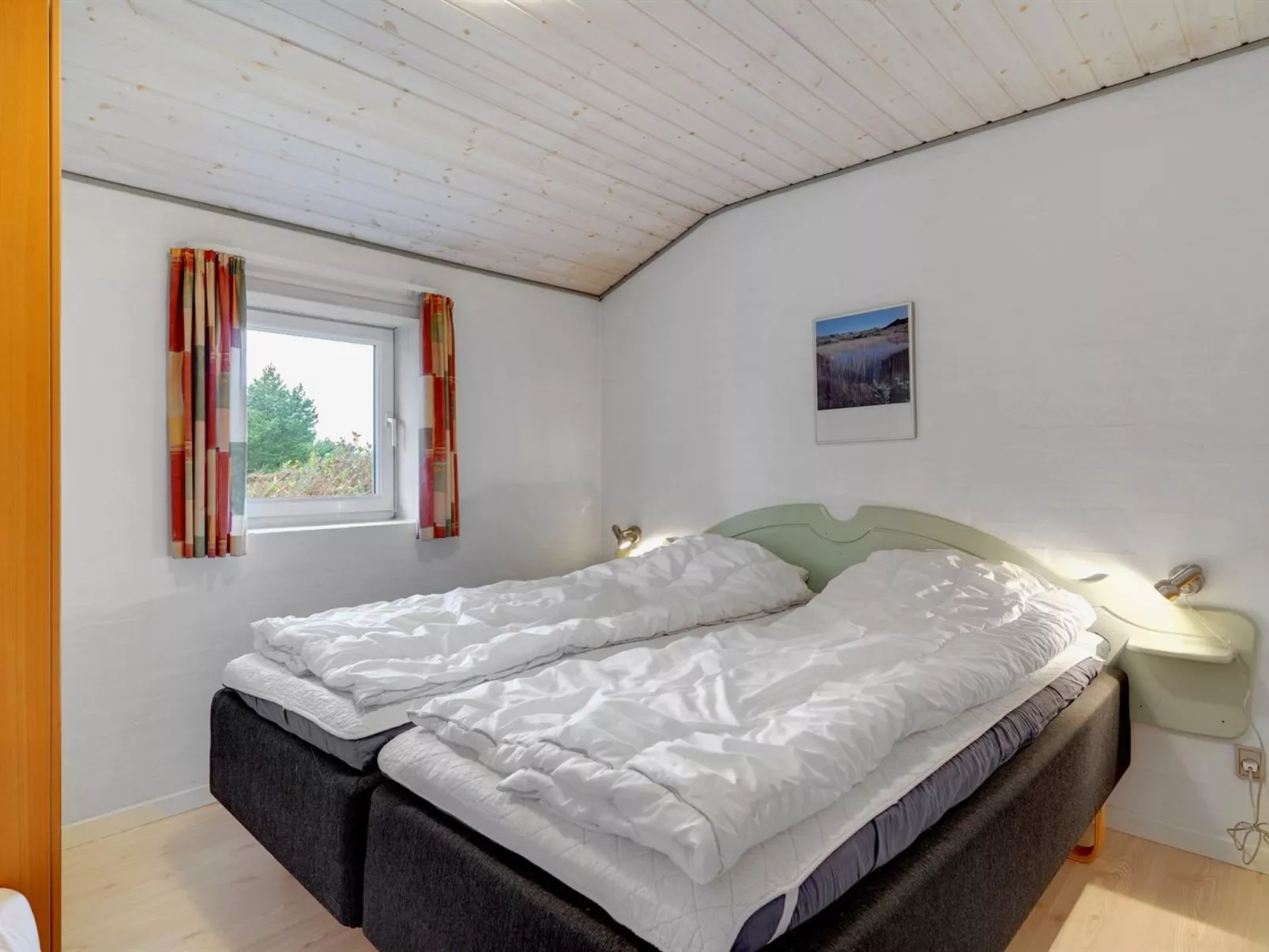 "Asdis" - 2.8km from the sea-Binnen