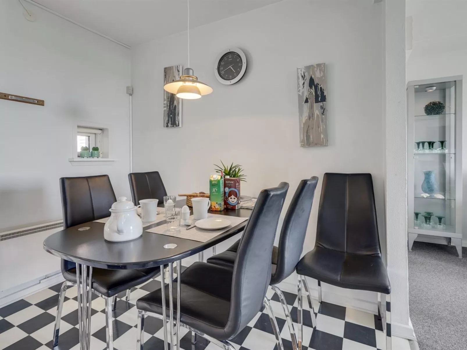 "Maura" - 2.3km from the sea - Binnen