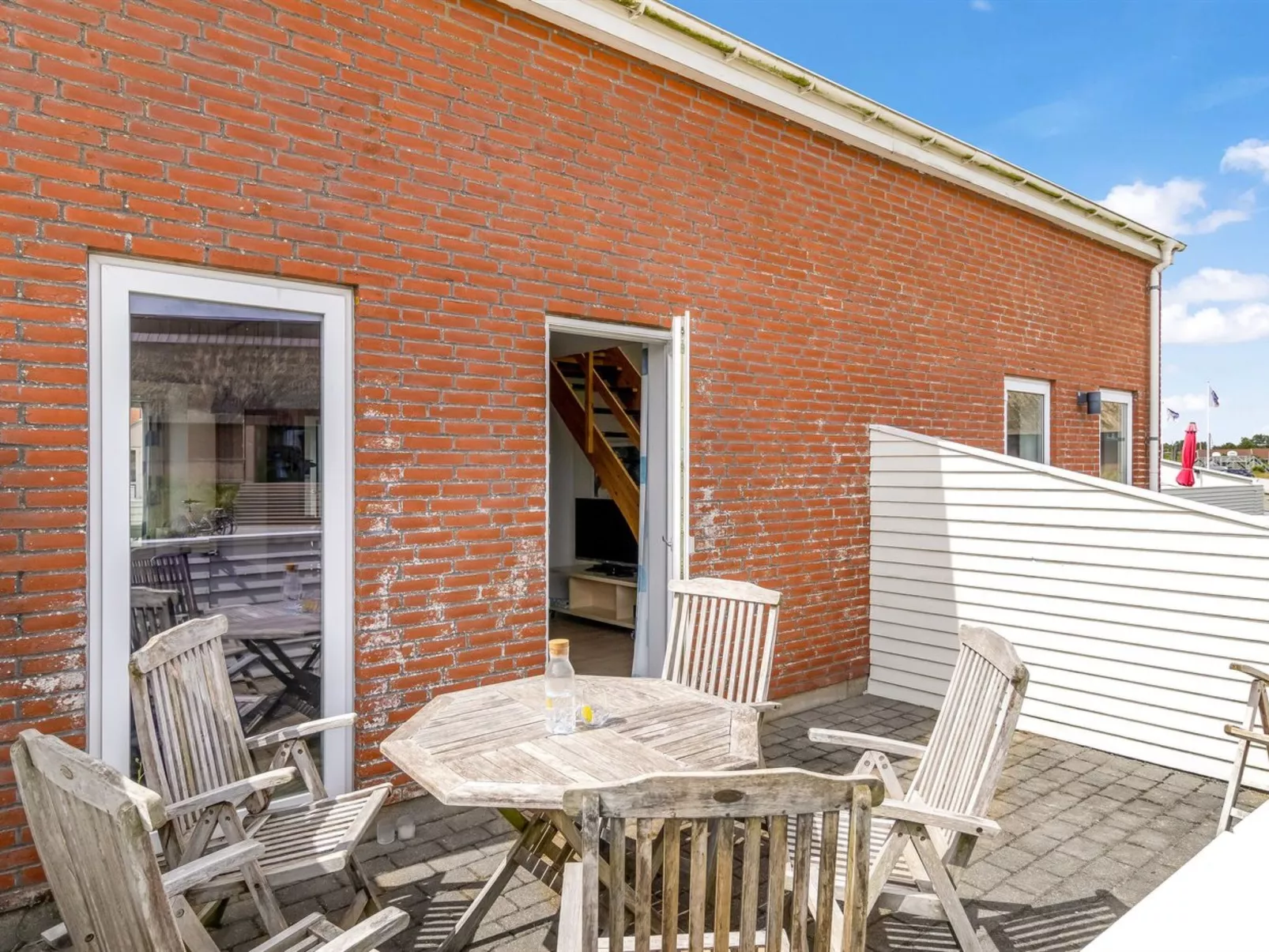 "Nils" - 2.3km from the sea - Buiten