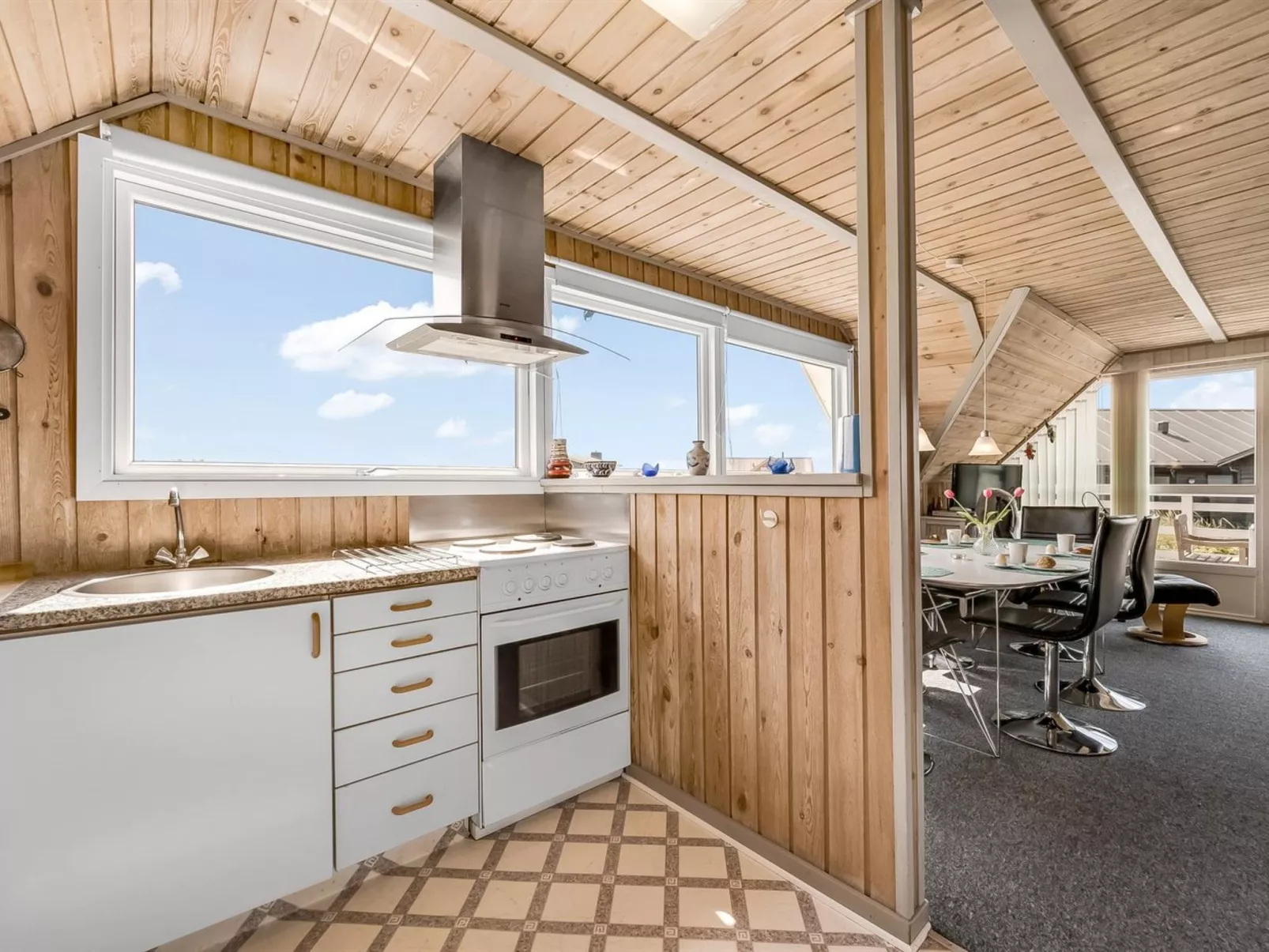 "Agga" - 200m from the sea-Binnen