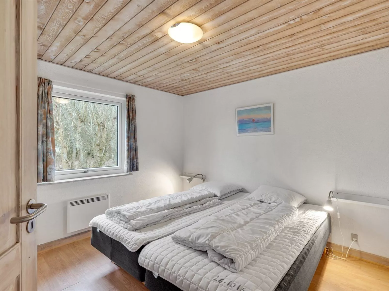 "Vicktoria" - 500m to the fjord-Binnen