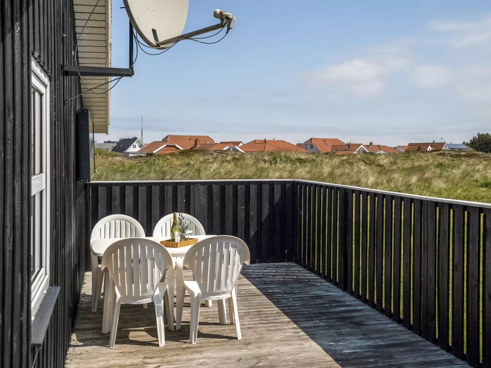 "Emppu" - 400m from the sea-Buiten