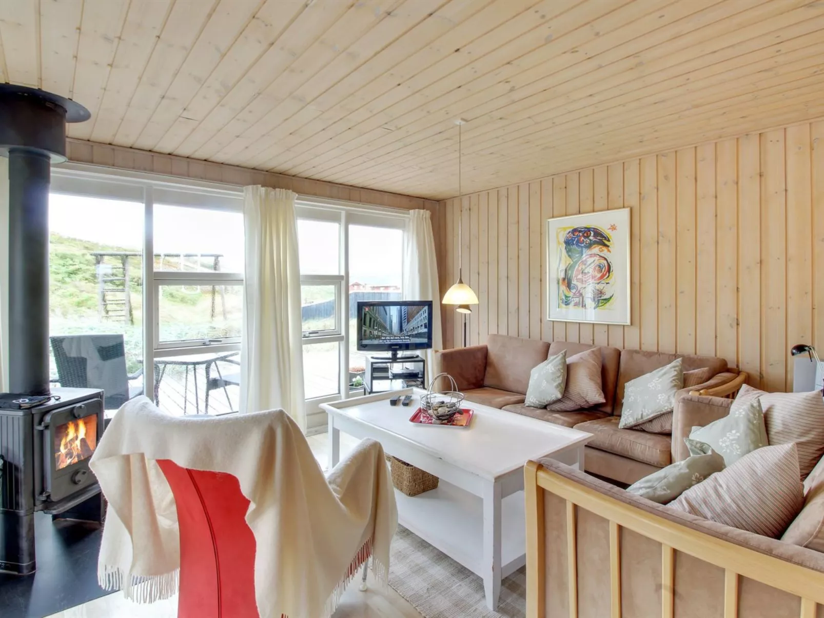 "Elmeri" -  from the sea-Binnen