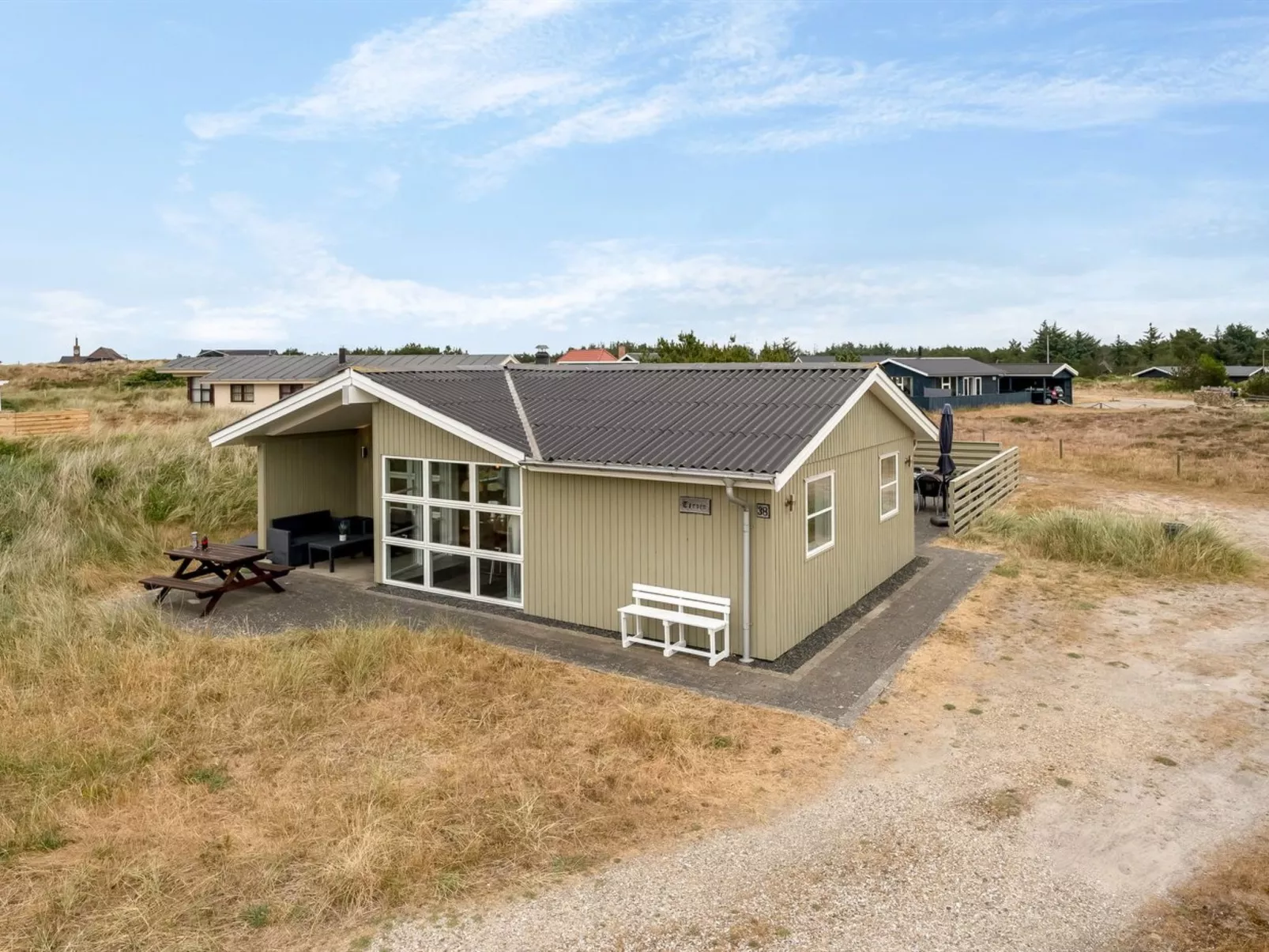 "Drifa" - 600m from the sea-Buiten