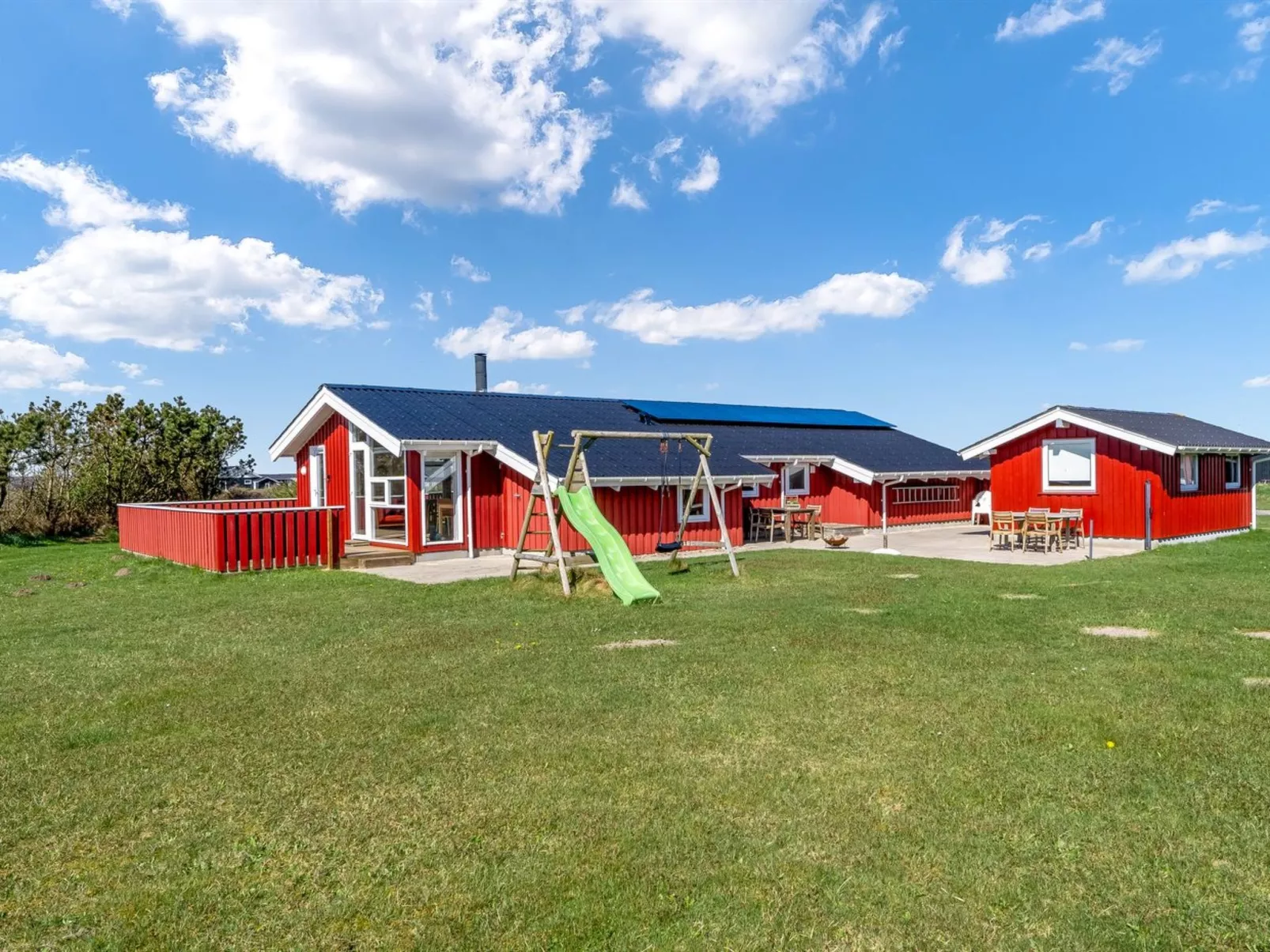 "Skrallan" - 400m from the sea-Buiten