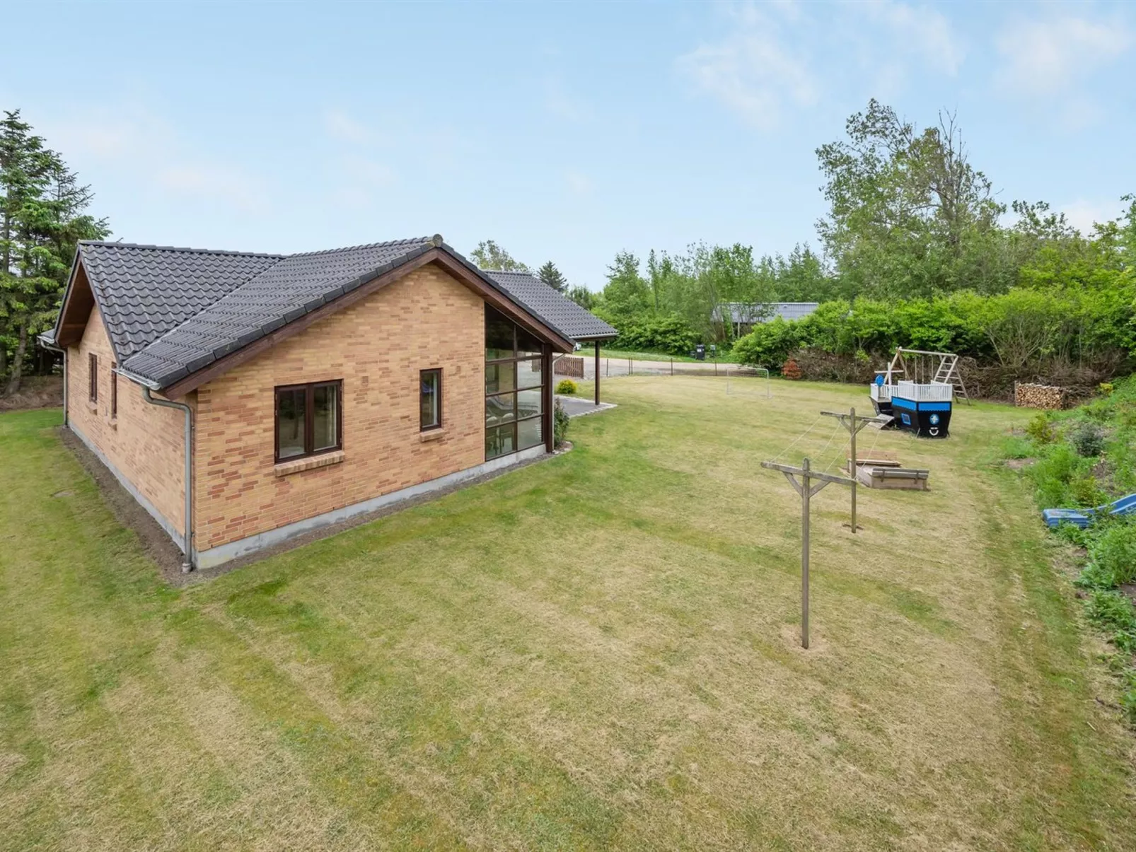 "Rika" - 525m to the fjord-Buiten