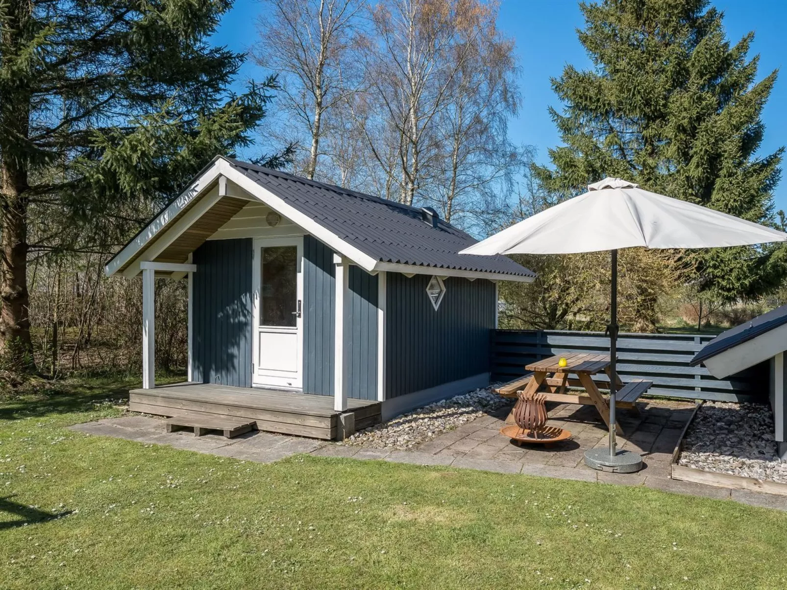 "Snefrid" - 12km from the sea-Buiten