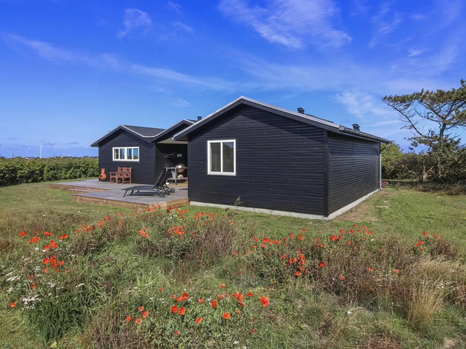 "Danja" - 300m from the sea-Buiten