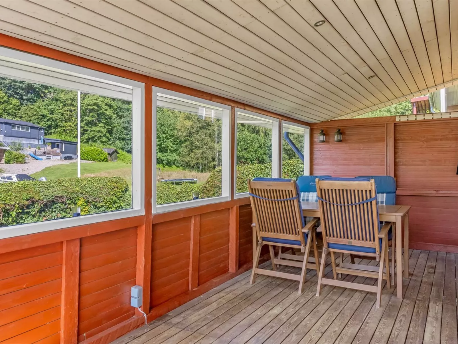 "Star" - 100m from the sea-Binnen