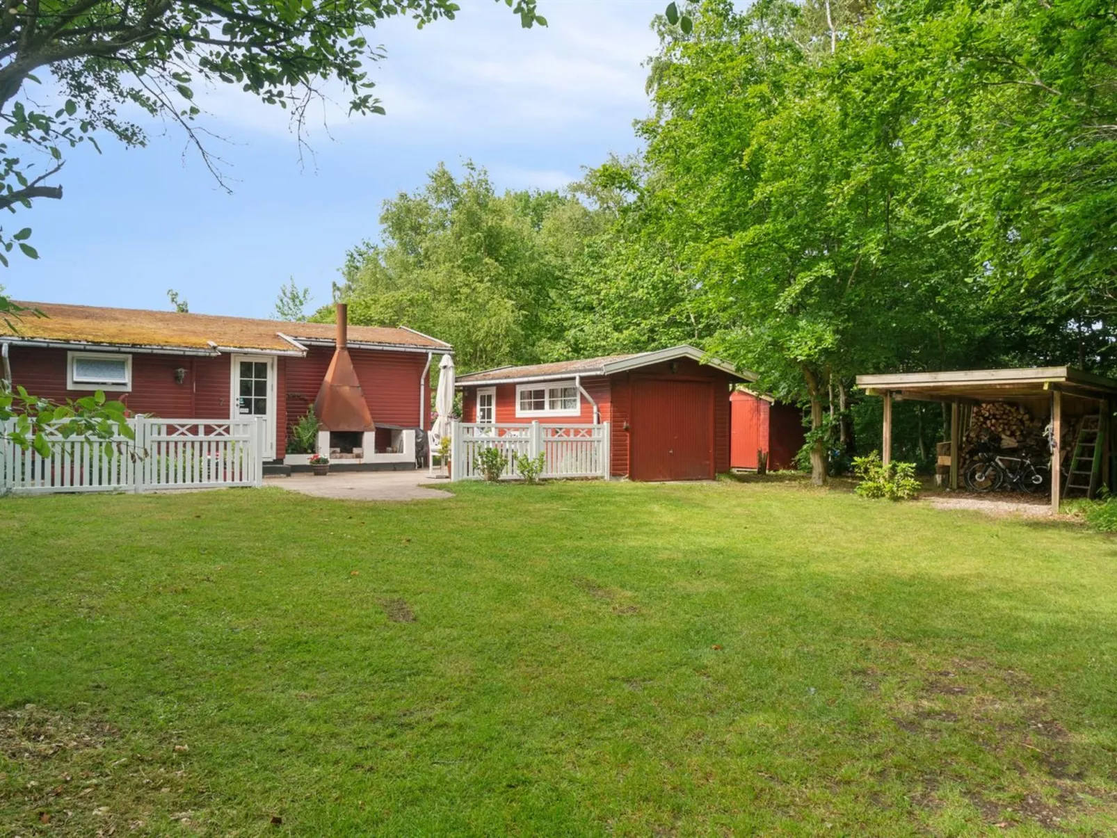 "Rahilka" - 700m from the sea-Buiten