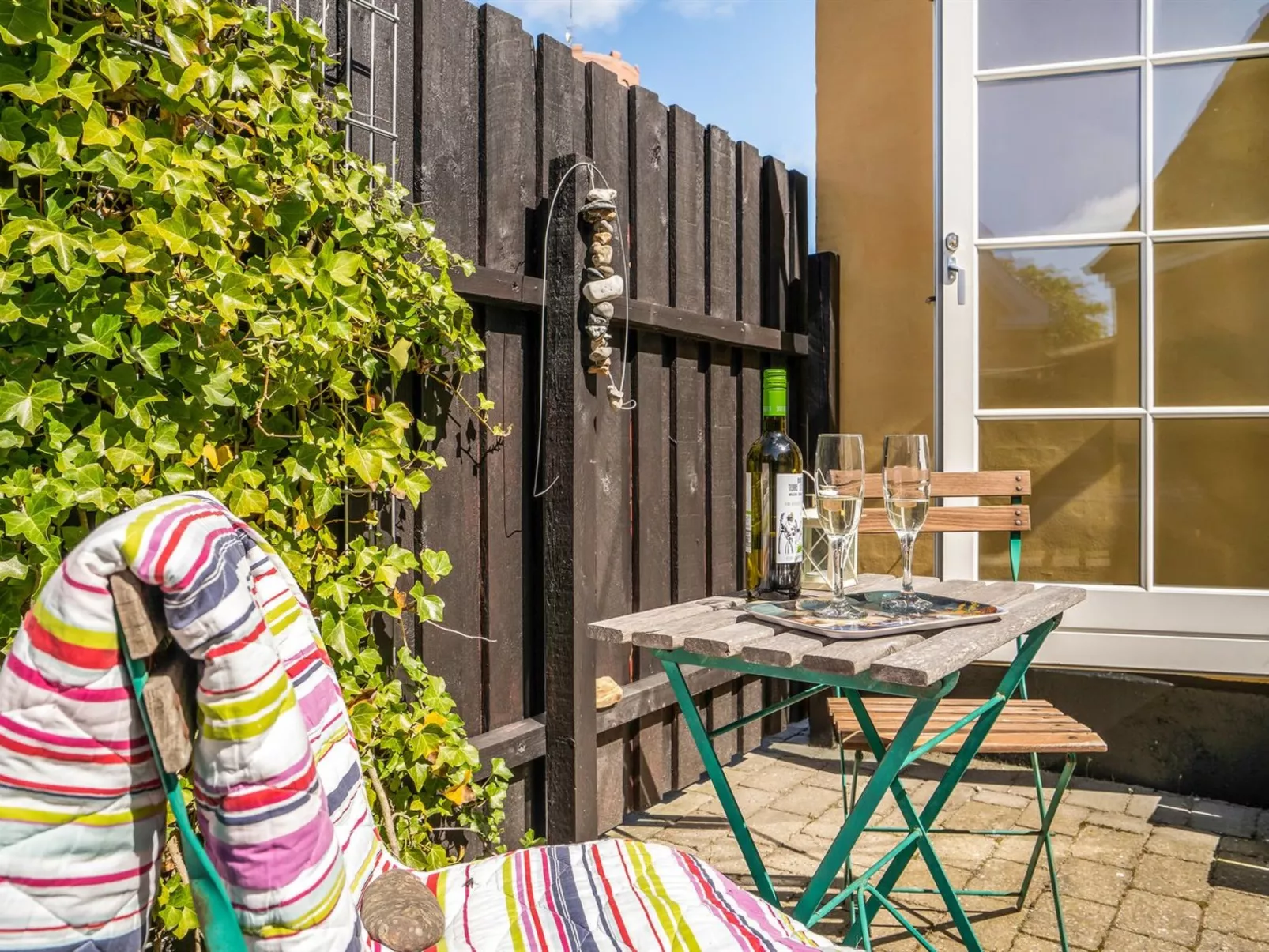 "Fria" - 500m from the sea-Buiten