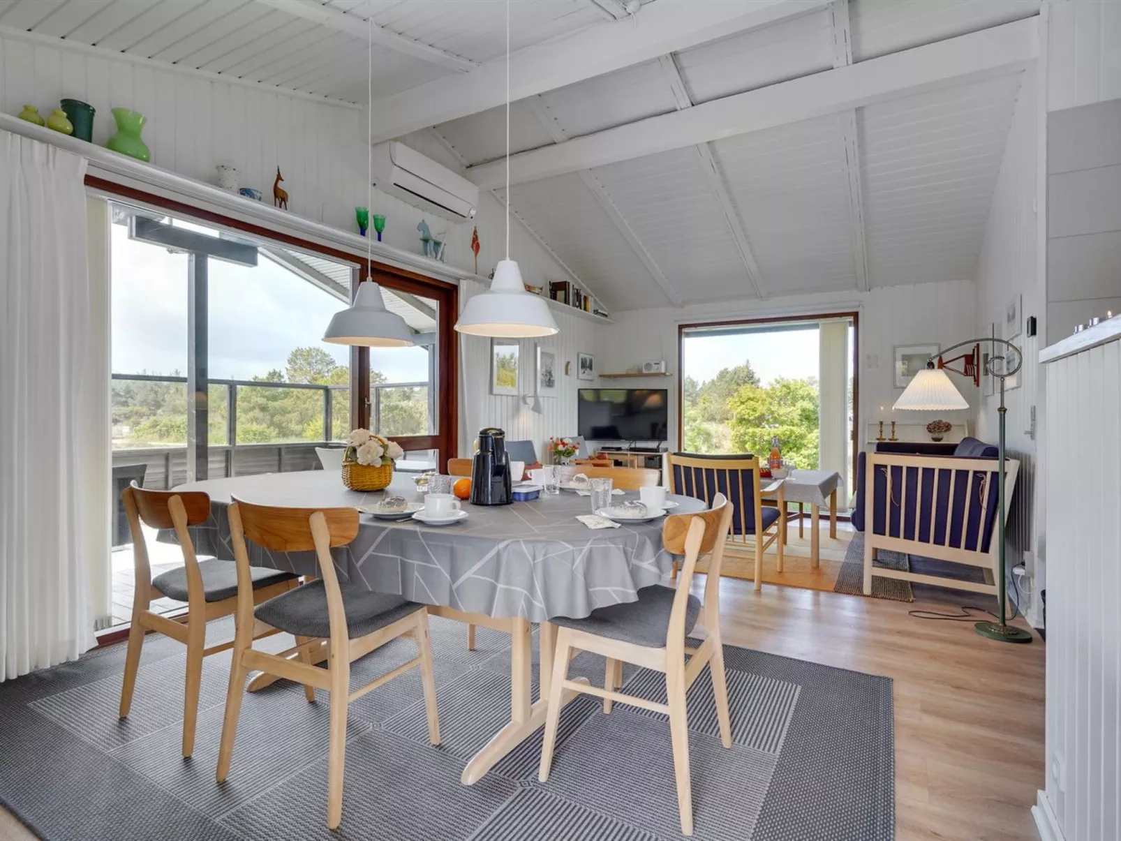 "Arjuna" - 3.8km from the sea-Binnen