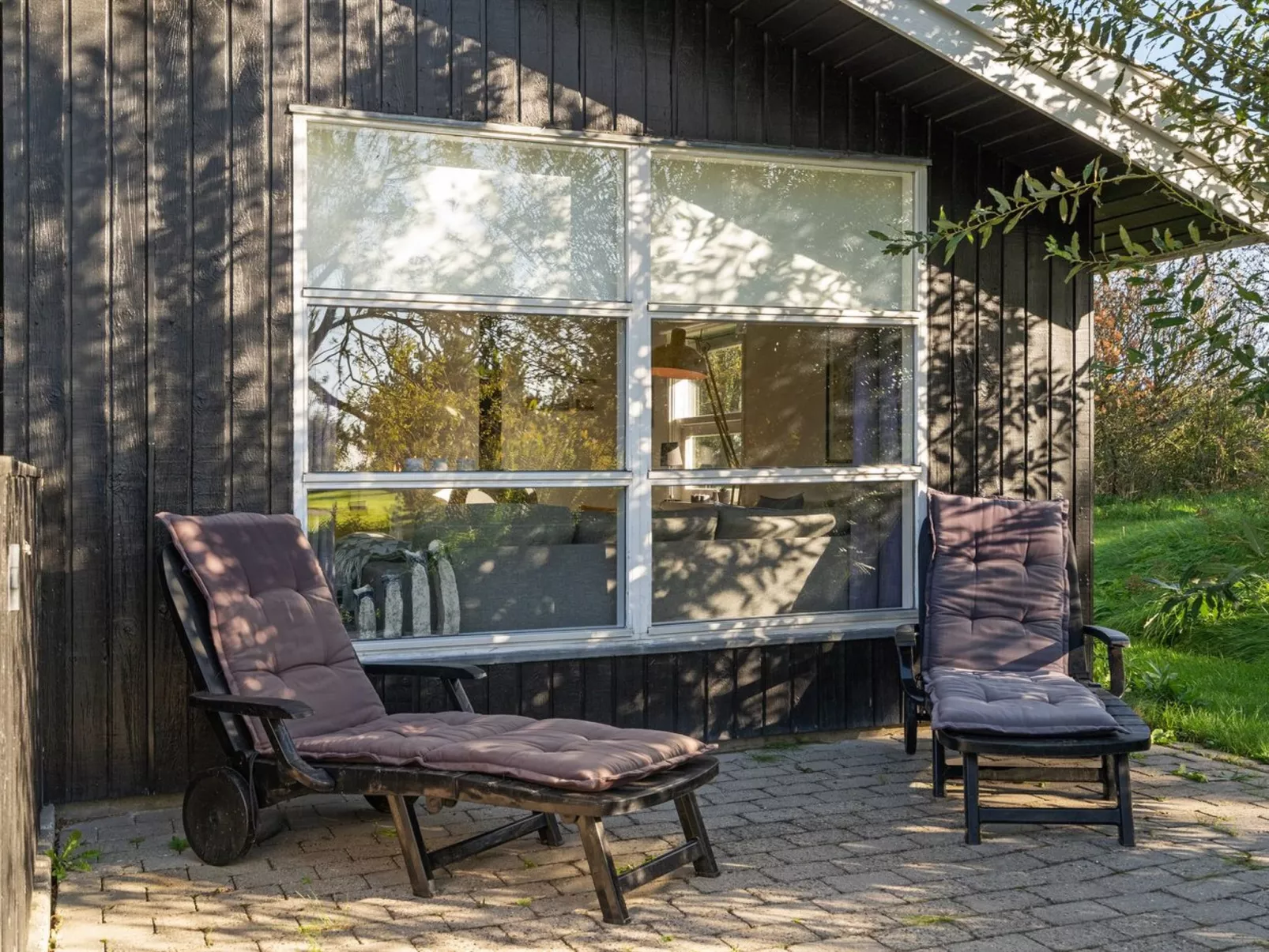 "Anella" - 1.4km from the sea-Buiten