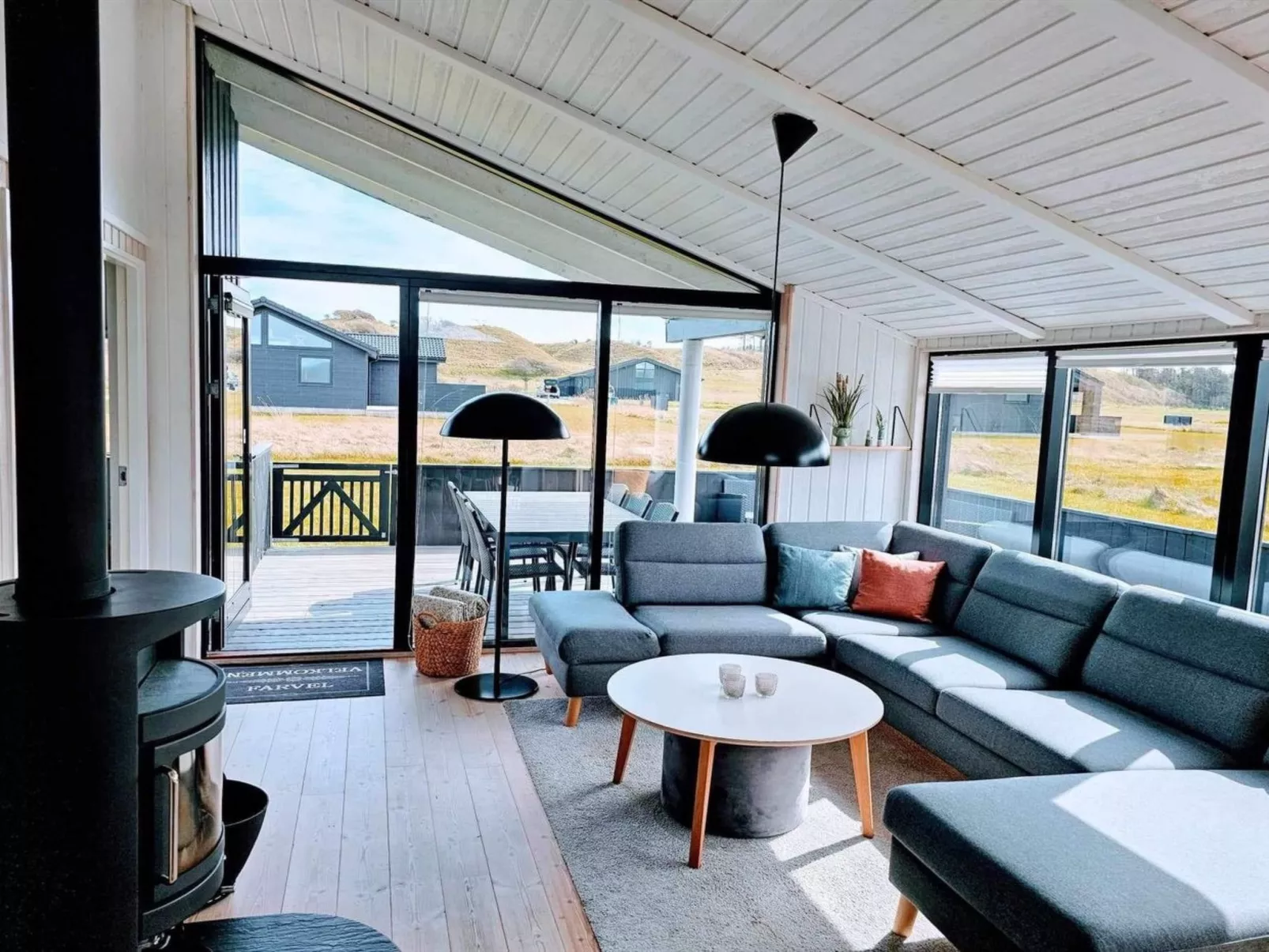 "Auvo" - 600m from the sea-Binnen