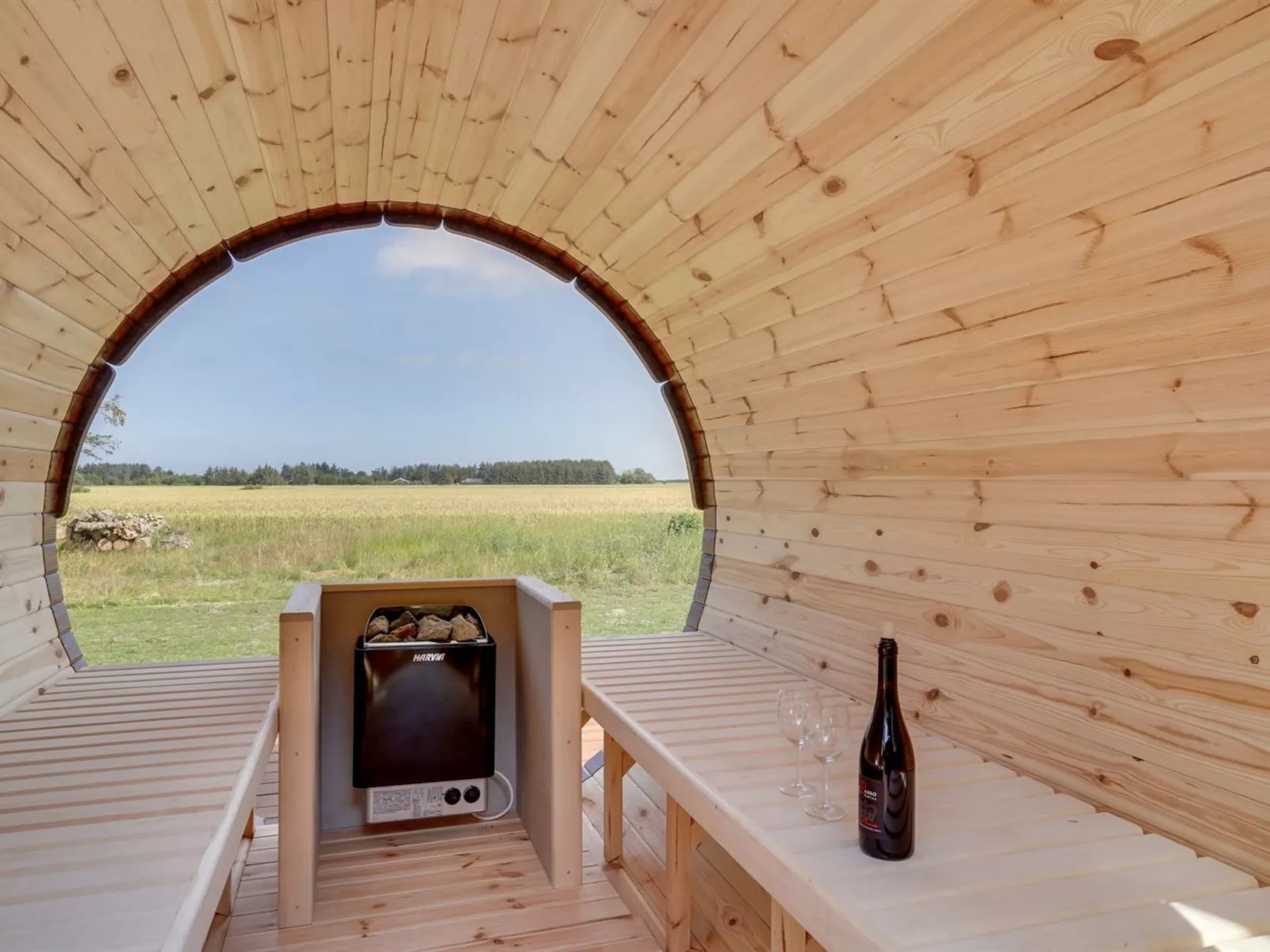 "Moreen" - 1.5km from the sea-Binnen