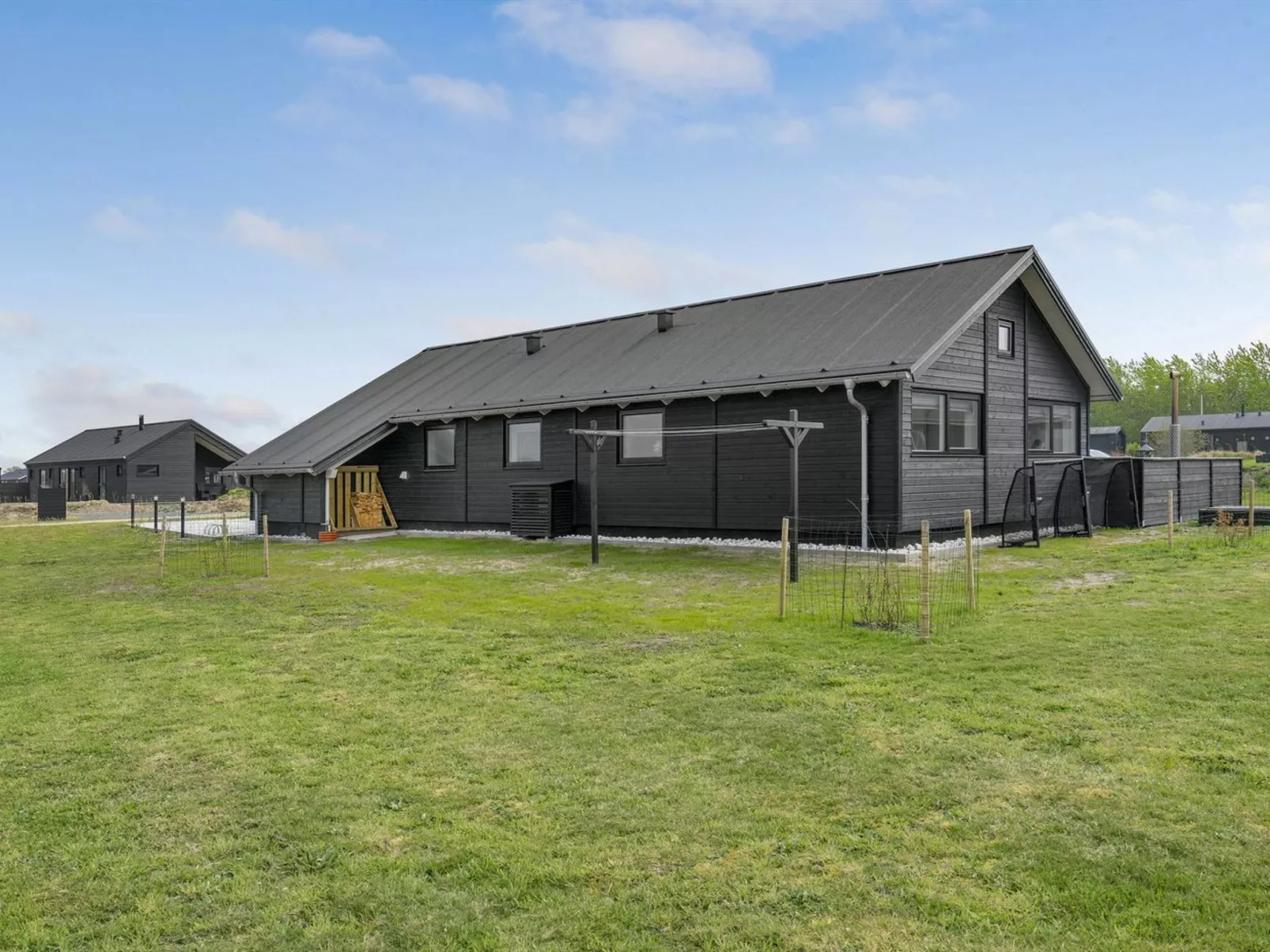 "Ina" - 1.2km from the sea-Buiten