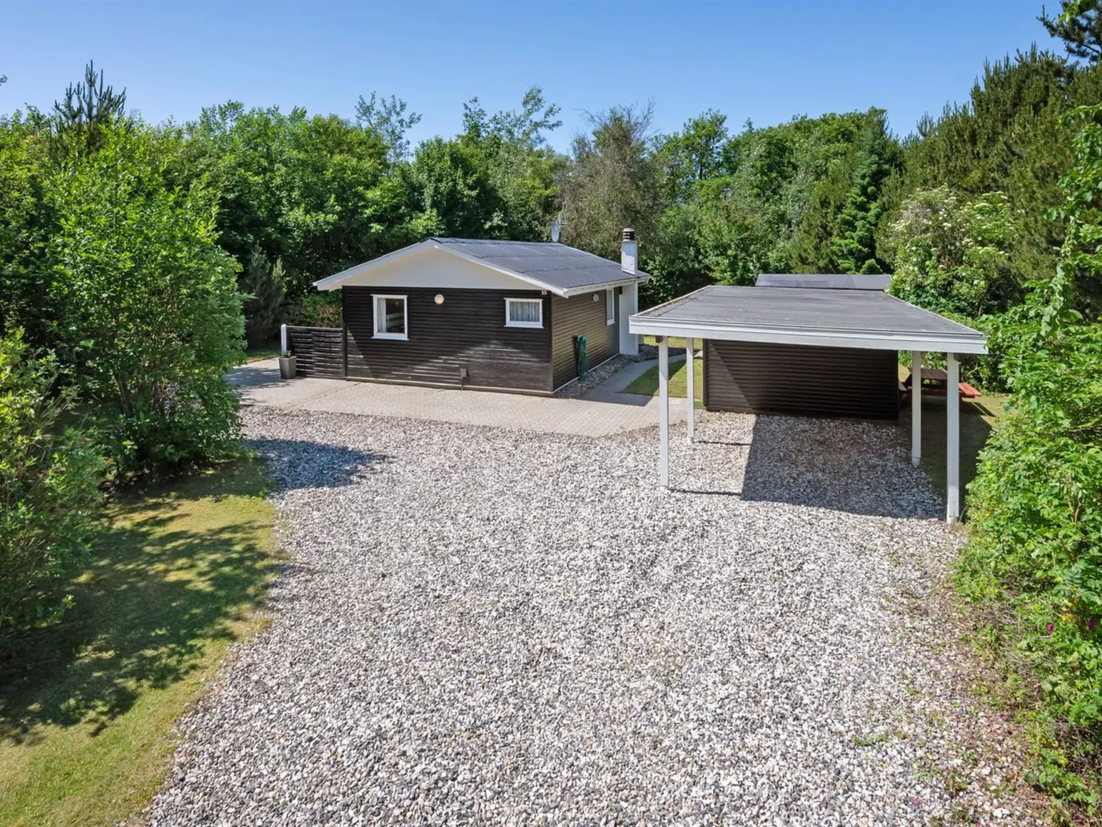 "Sanni" - 1.6km from the sea-Buiten