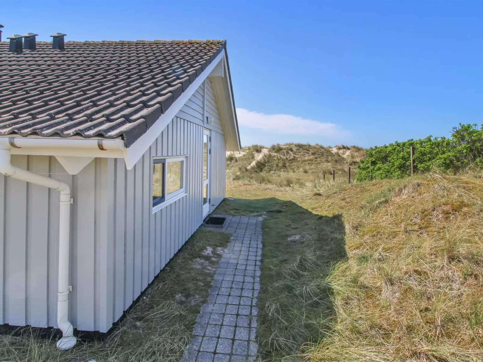 "Wikar" - 50m from the sea-Buiten